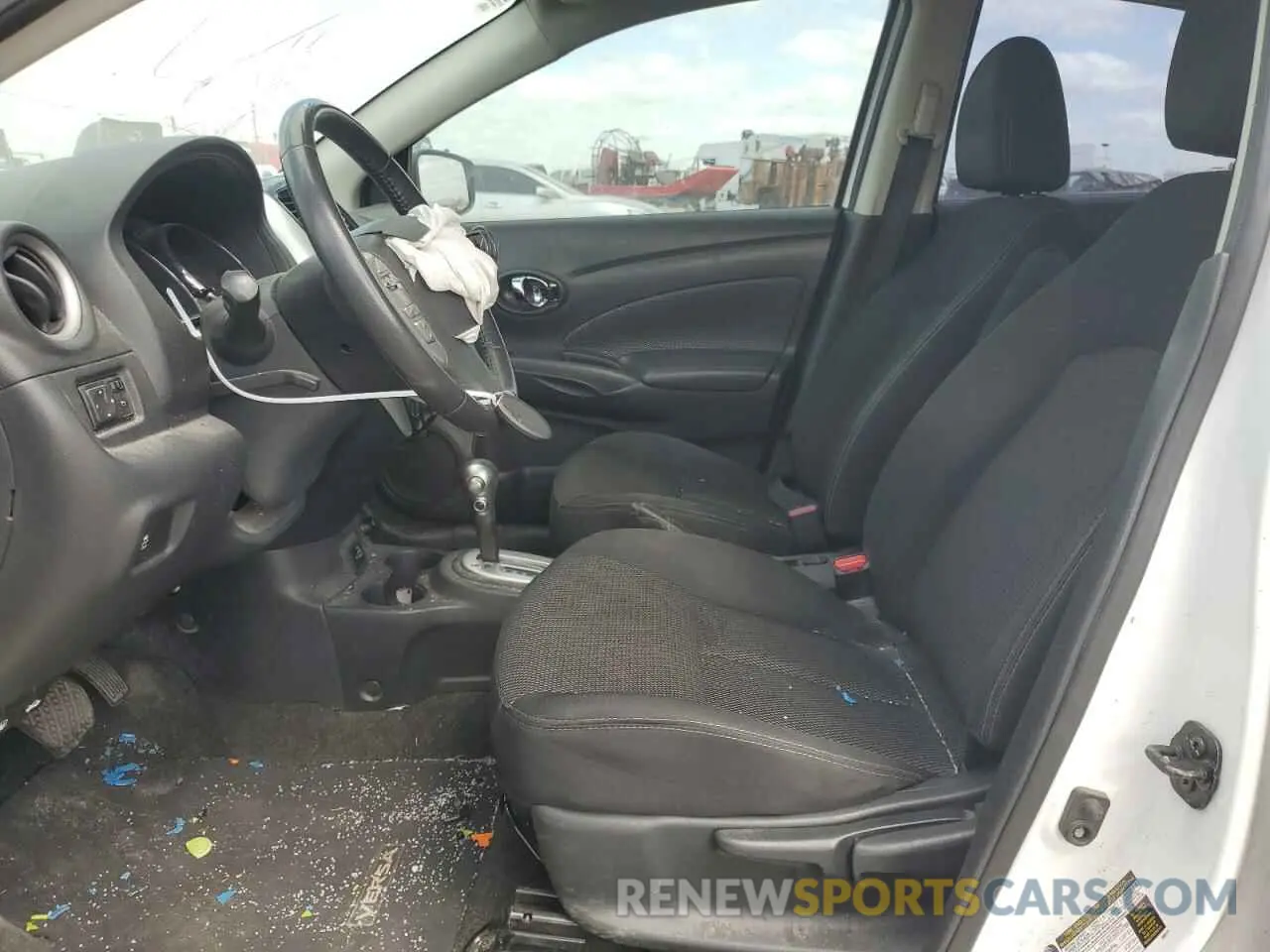 7 Photograph of a damaged car 3N1CN7AP8KL873913 NISSAN VERSA 2019