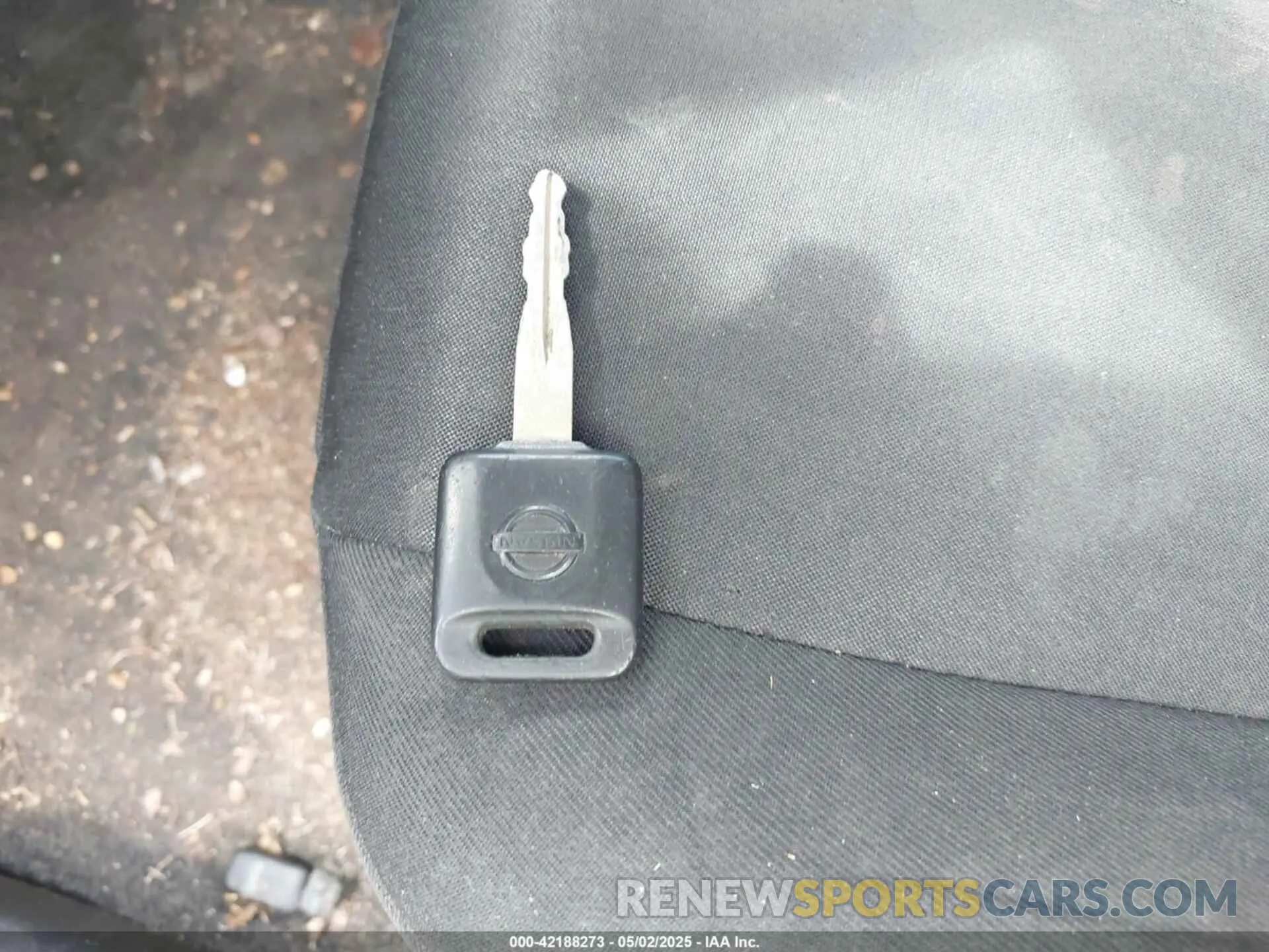 11 Photograph of a damaged car 3N1CN7AP8KL875242 NISSAN VERSA 2019