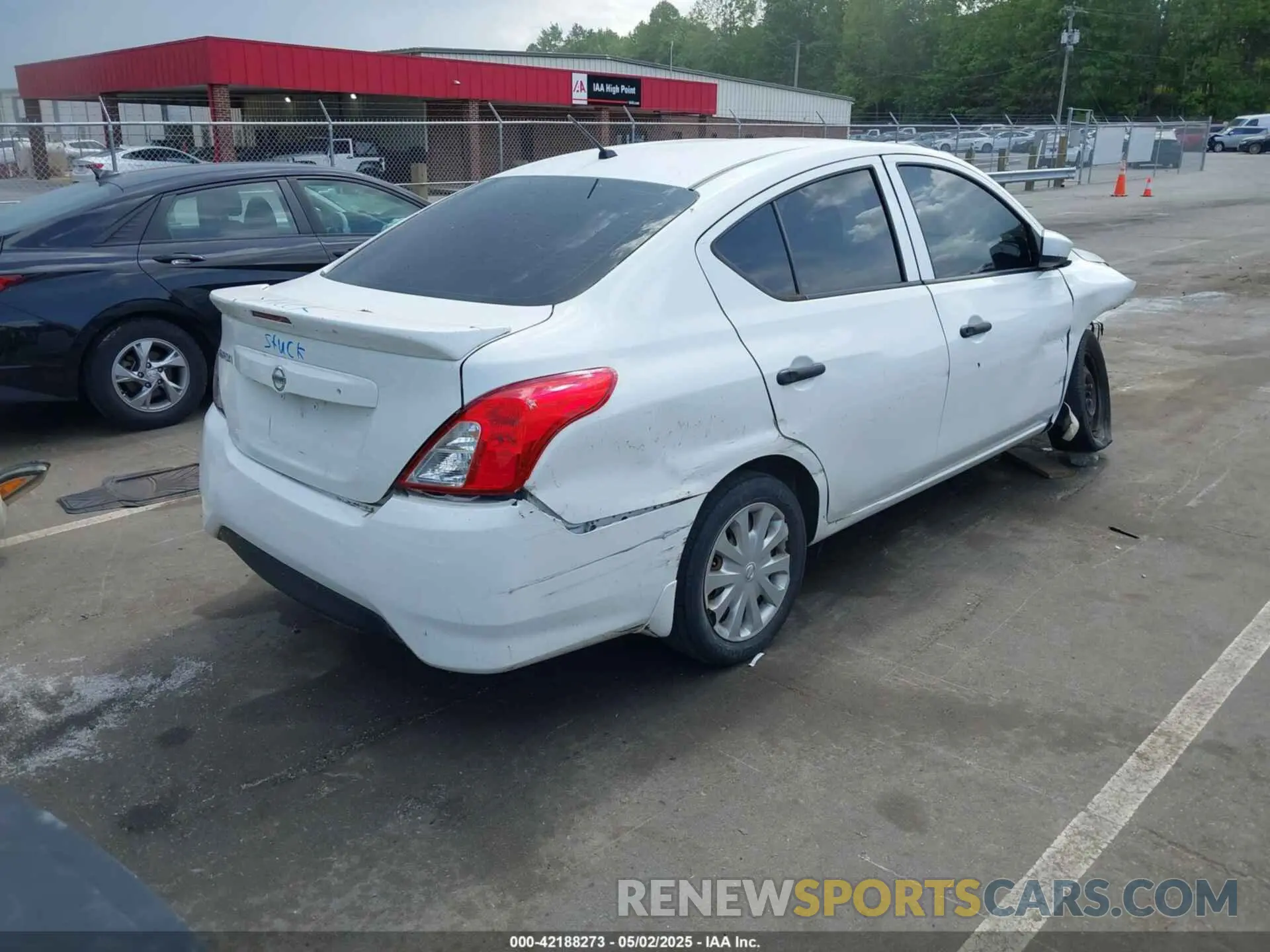 4 Photograph of a damaged car 3N1CN7AP8KL875242 NISSAN VERSA 2019