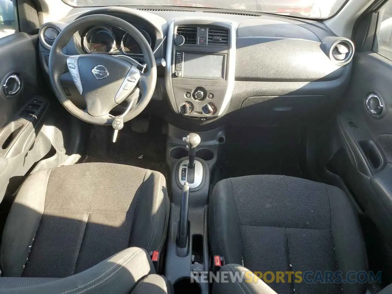 8 Photograph of a damaged car 3N1CN7AP9KL812991 NISSAN VERSA 2019