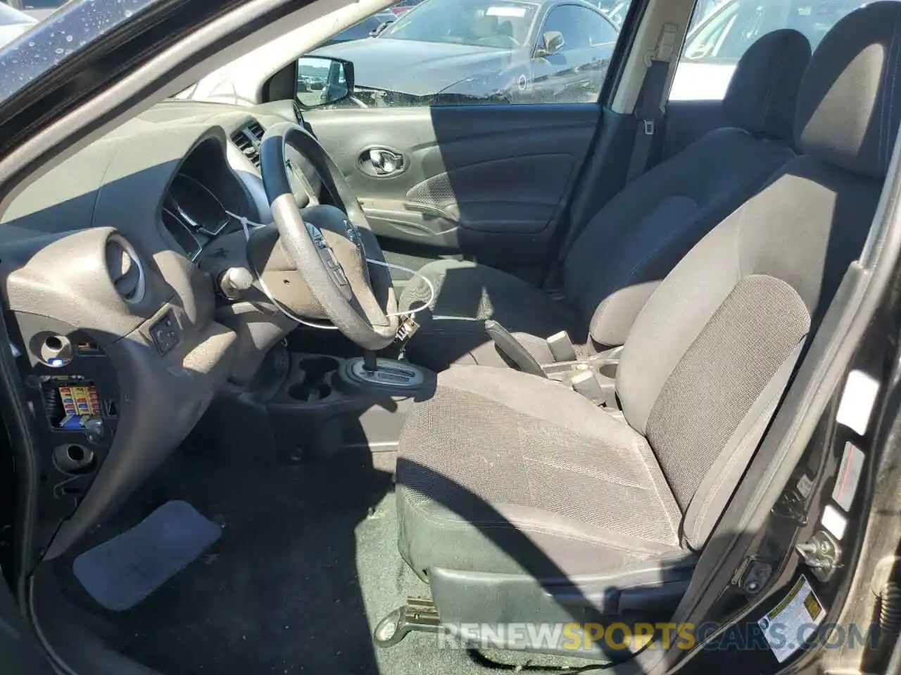 7 Photograph of a damaged car 3N1CN7AP9KL815521 NISSAN VERSA 2019