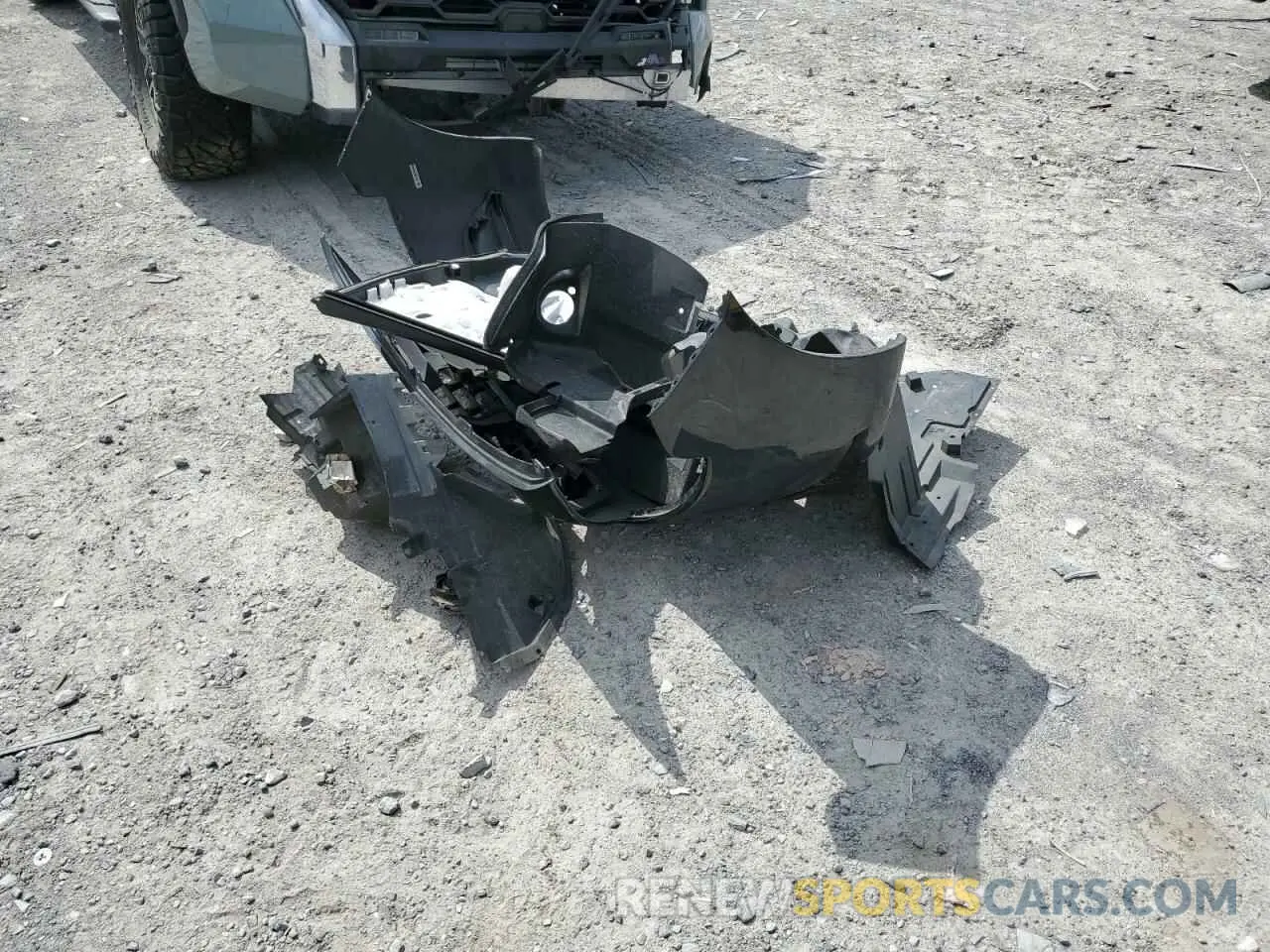 14 Photograph of a damaged car 3N1CN7AP9KL818046 NISSAN VERSA 2019