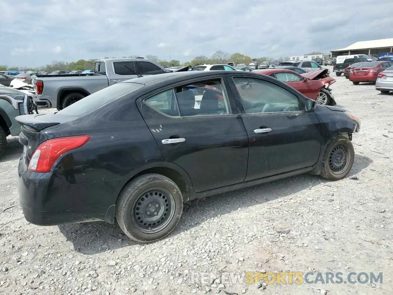 3 Photograph of a damaged car 3N1CN7AP9KL818046 NISSAN VERSA 2019
