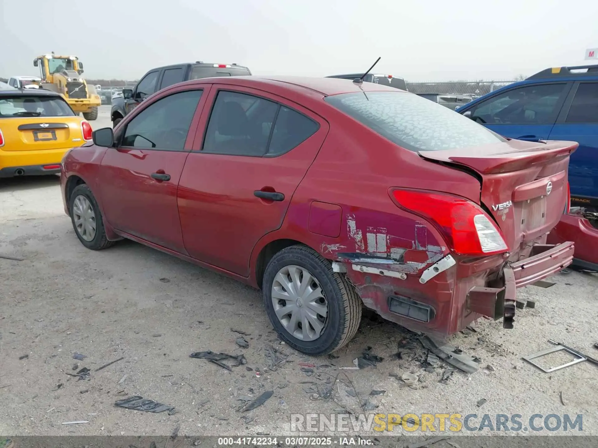 3 Photograph of a damaged car 3N1CN7AP9KL818340 NISSAN VERSA 2019