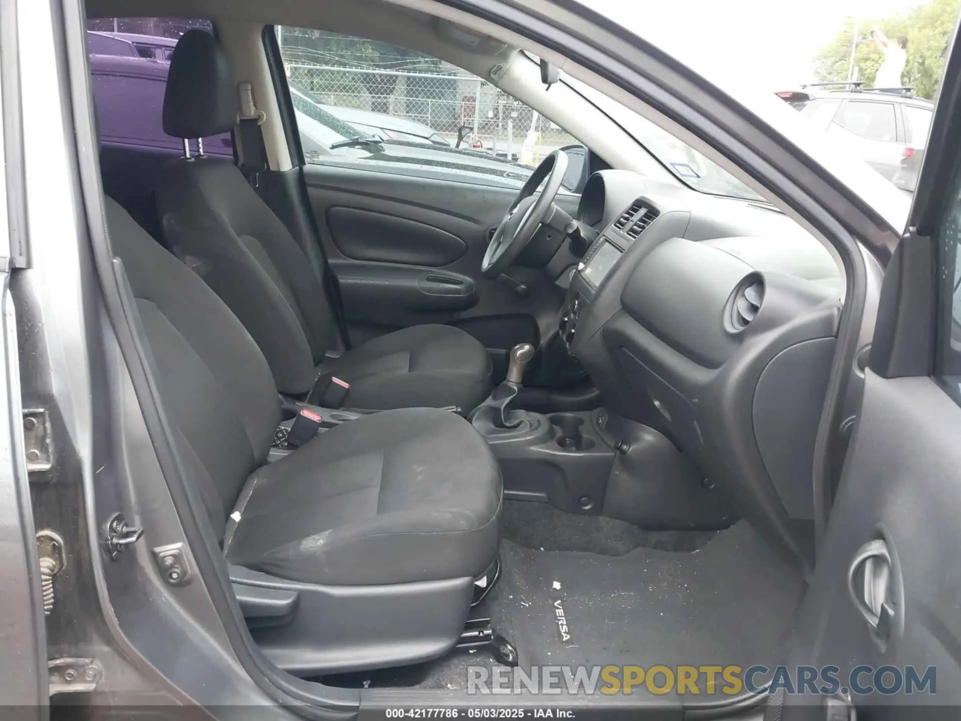 5 Photograph of a damaged car 3N1CN7AP9KL818984 NISSAN VERSA 2019