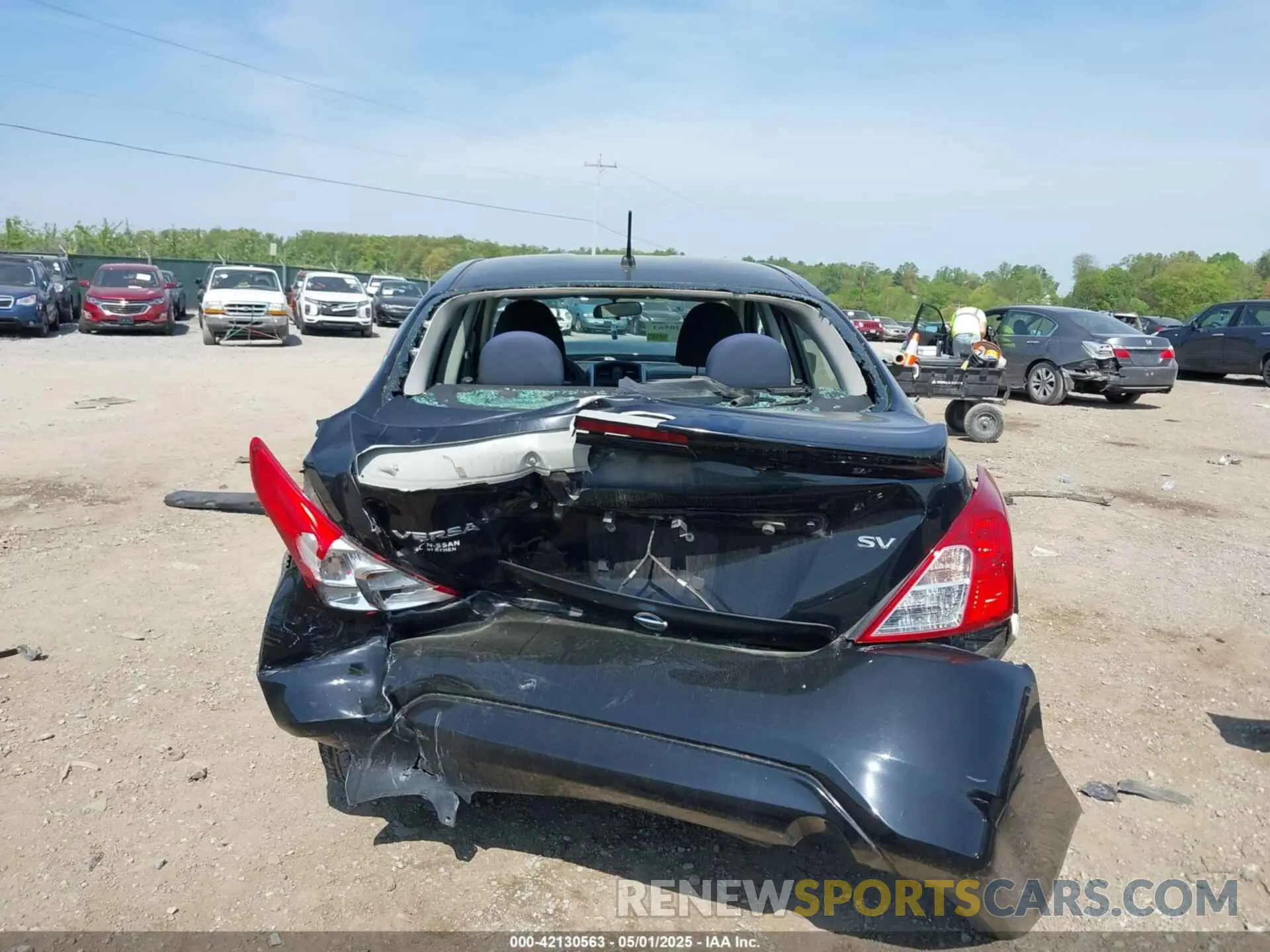 16 Photograph of a damaged car 3N1CN7AP9KL820573 NISSAN VERSA 2019