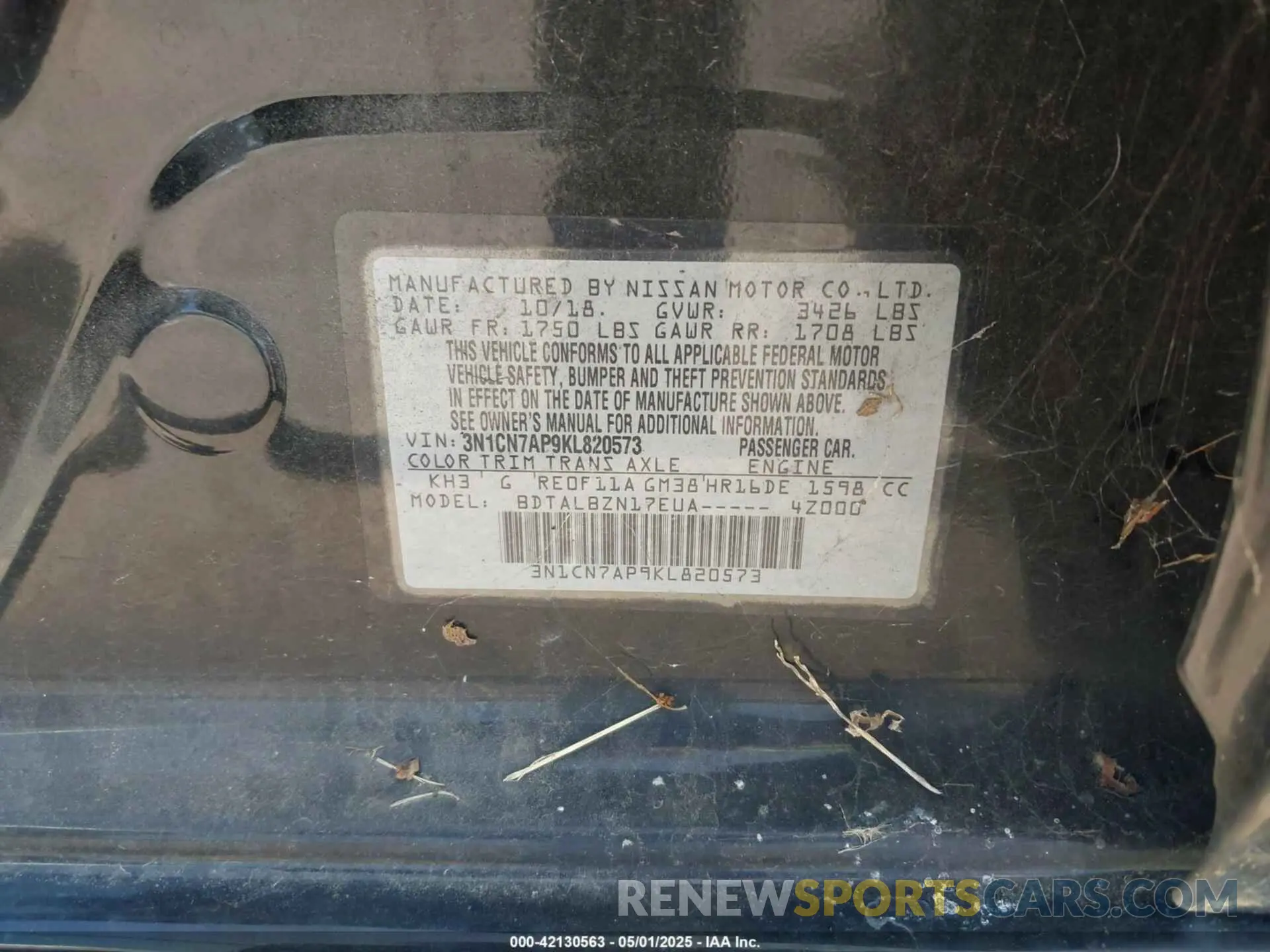 9 Photograph of a damaged car 3N1CN7AP9KL820573 NISSAN VERSA 2019