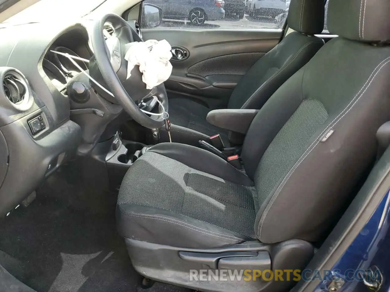 7 Photograph of a damaged car 3N1CN7AP9KL822081 NISSAN VERSA 2019