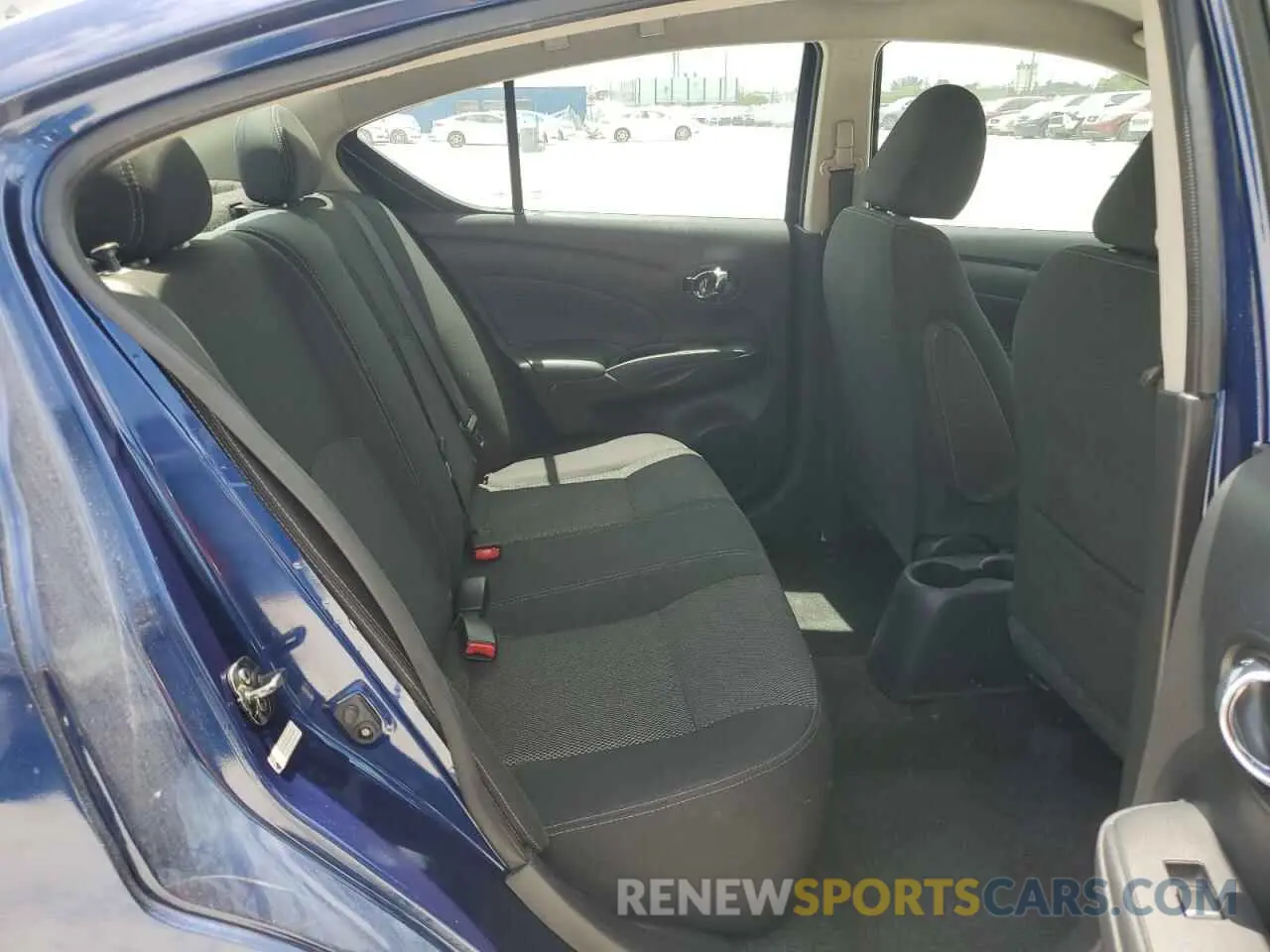 10 Photograph of a damaged car 3N1CN7AP9KL823103 NISSAN VERSA 2019