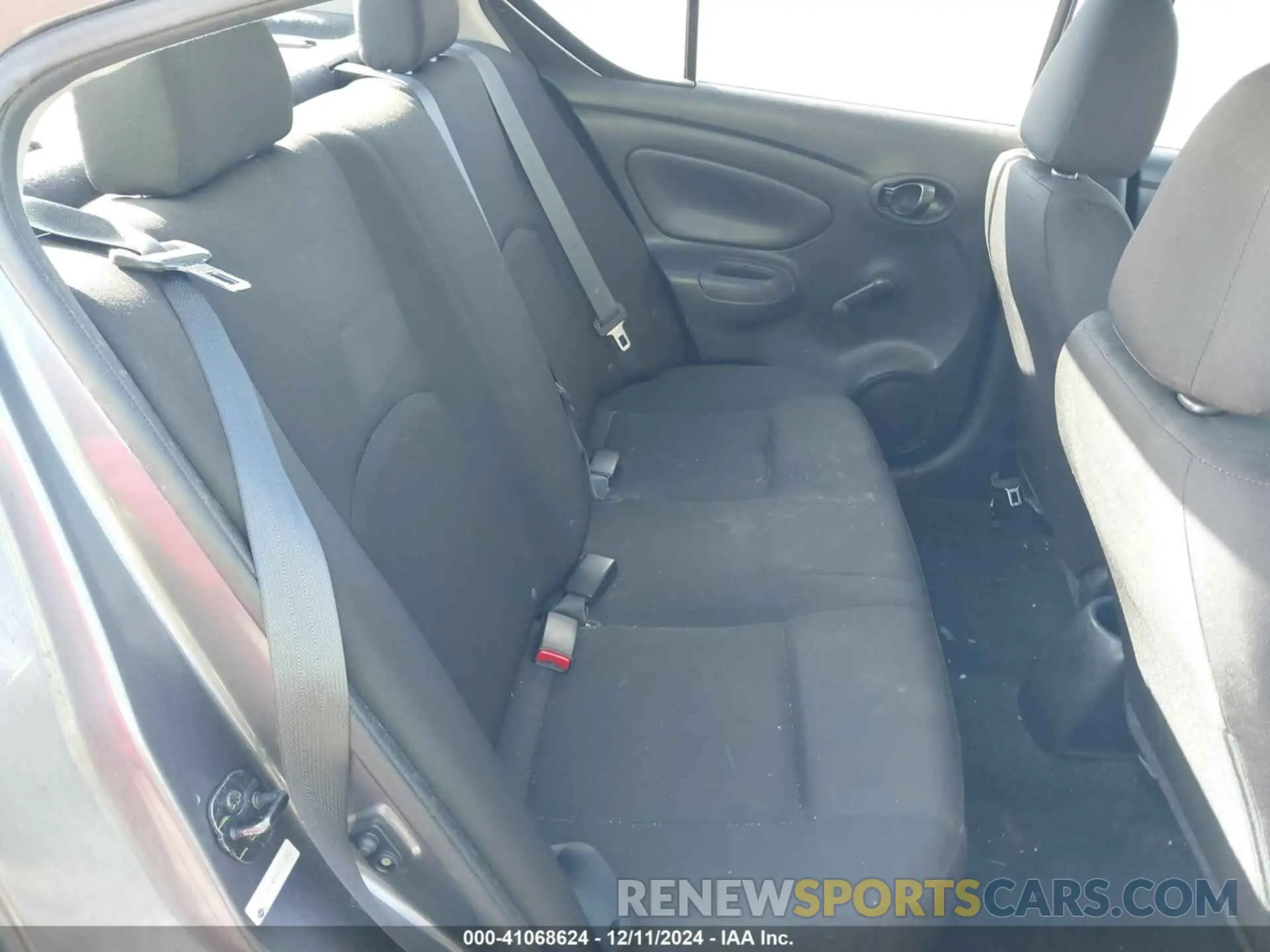 8 Photograph of a damaged car 3N1CN7AP9KL831055 NISSAN VERSA 2019
