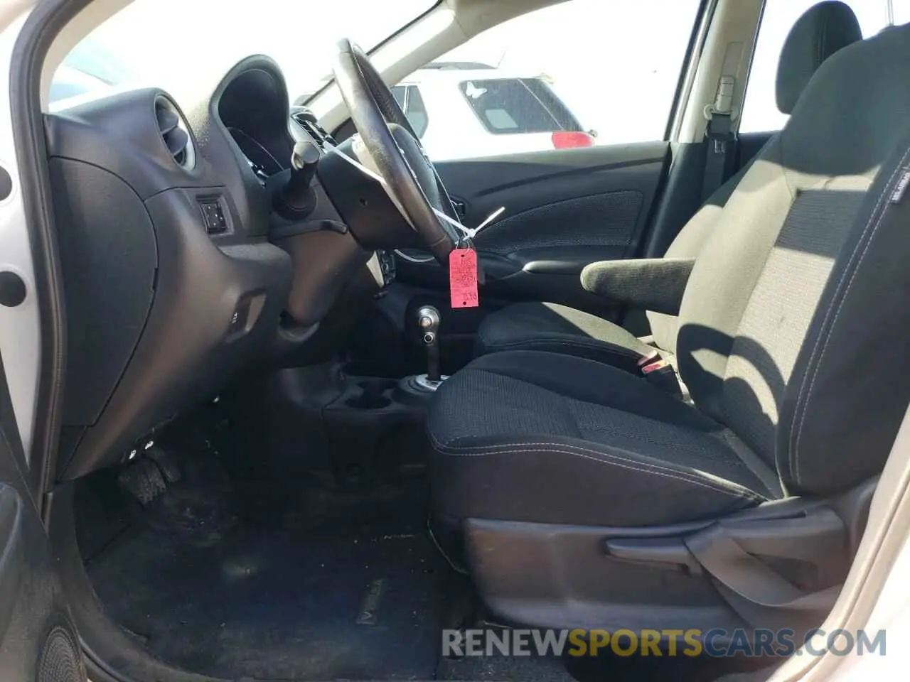 7 Photograph of a damaged car 3N1CN7AP9KL831329 NISSAN VERSA 2019