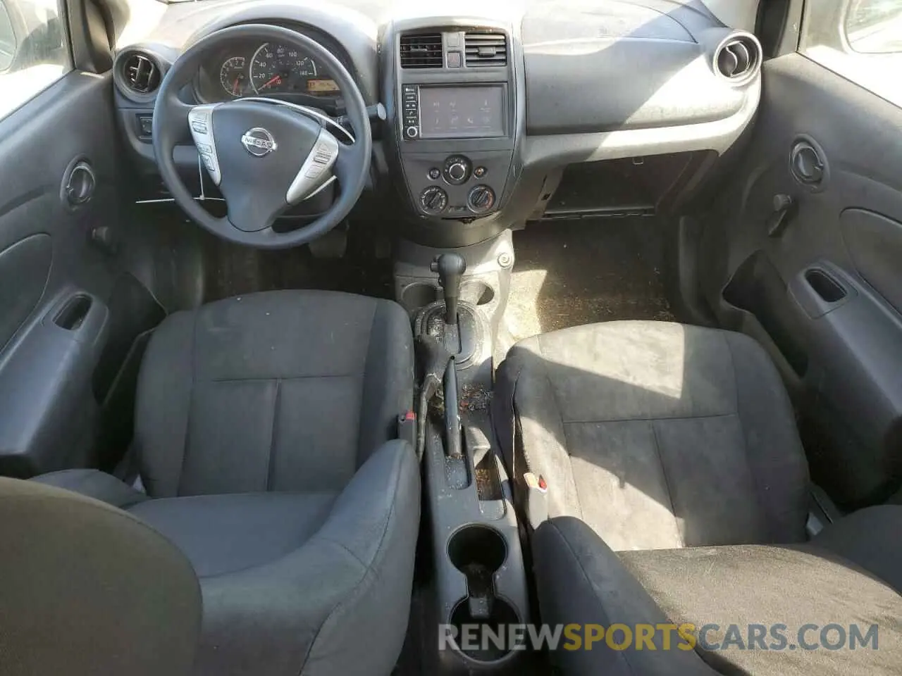 8 Photograph of a damaged car 3N1CN7AP9KL832688 NISSAN VERSA 2019