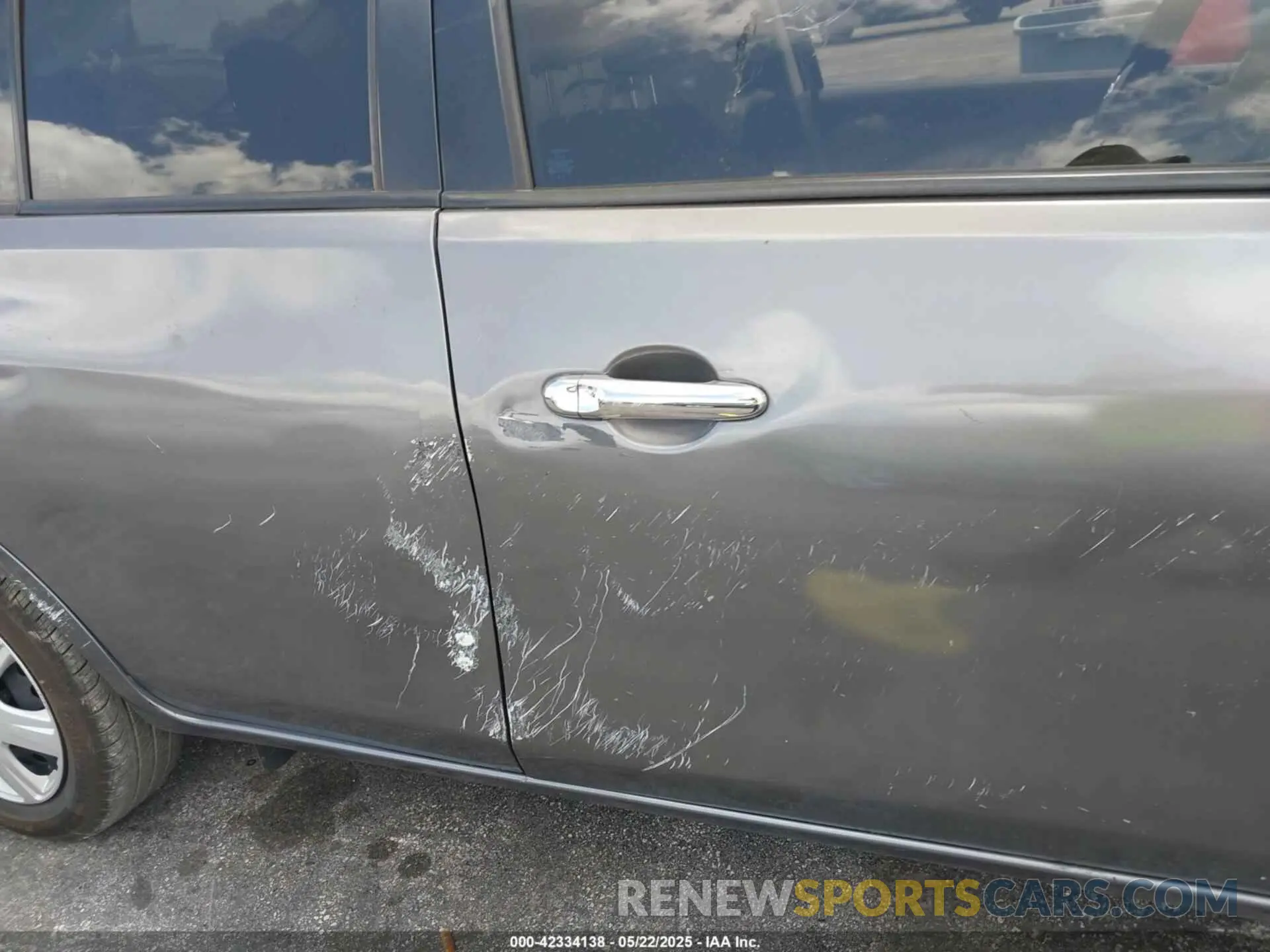 12 Photograph of a damaged car 3N1CN7AP9KL842881 NISSAN VERSA 2019