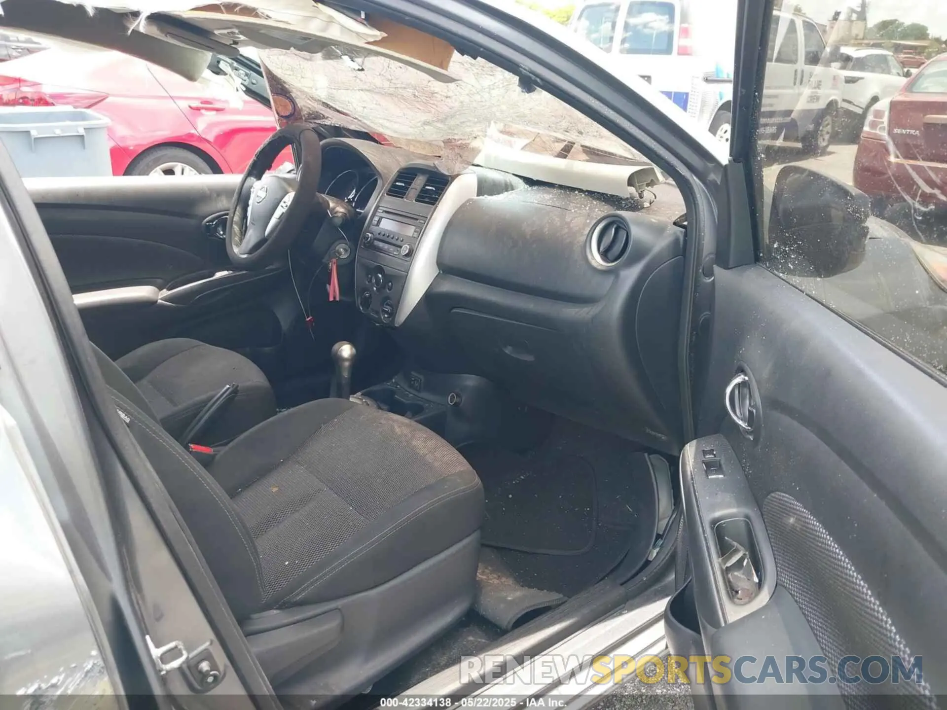 5 Photograph of a damaged car 3N1CN7AP9KL842881 NISSAN VERSA 2019