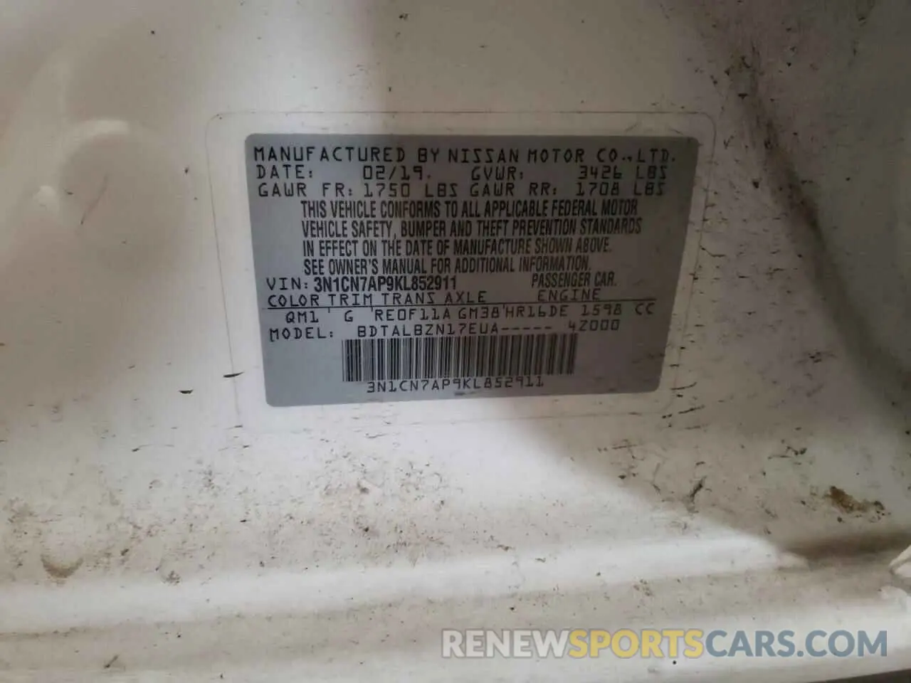 13 Photograph of a damaged car 3N1CN7AP9KL852911 NISSAN VERSA 2019