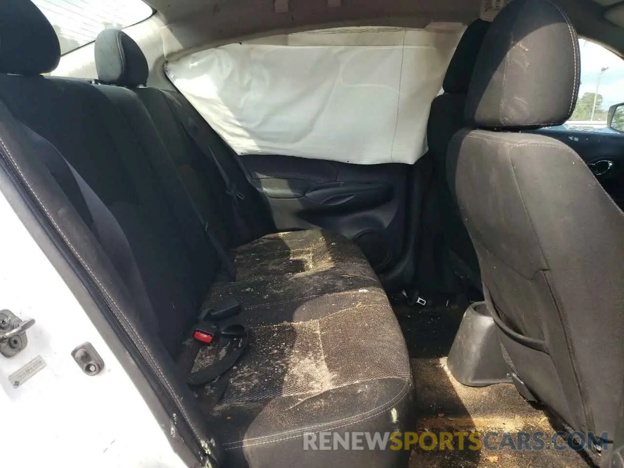 10 Photograph of a damaged car 3N1CN7AP9KL858739 NISSAN VERSA 2019