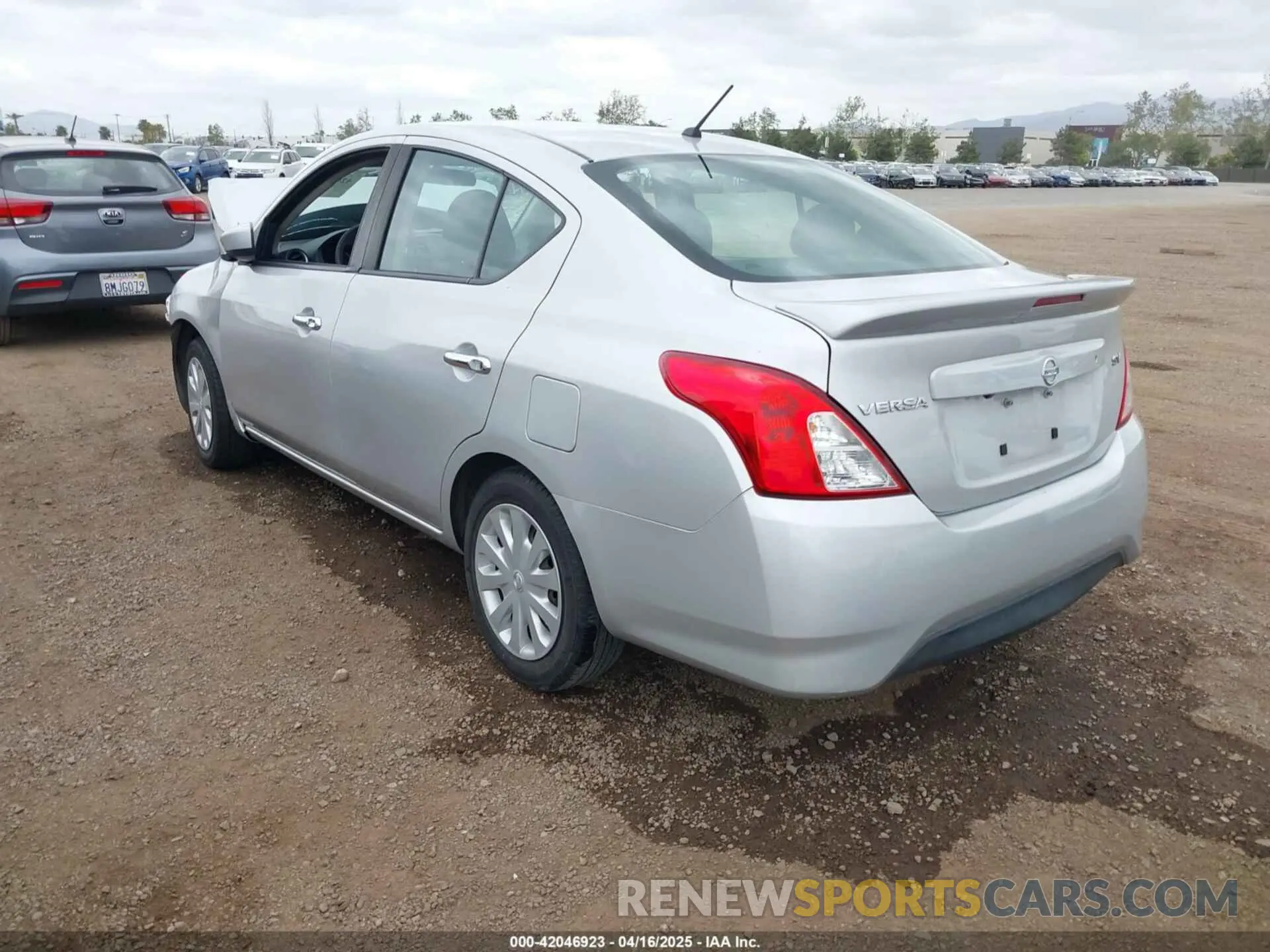 3 Photograph of a damaged car 3N1CN7APXKL803474 NISSAN VERSA 2019