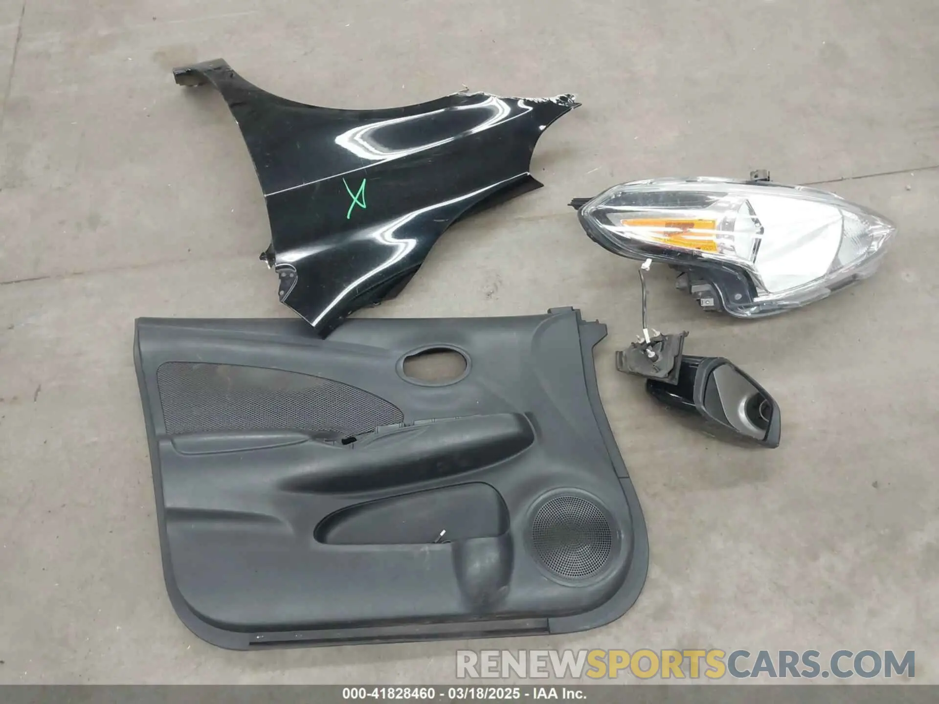 12 Photograph of a damaged car 3N1CN7APXKL808206 NISSAN VERSA 2019