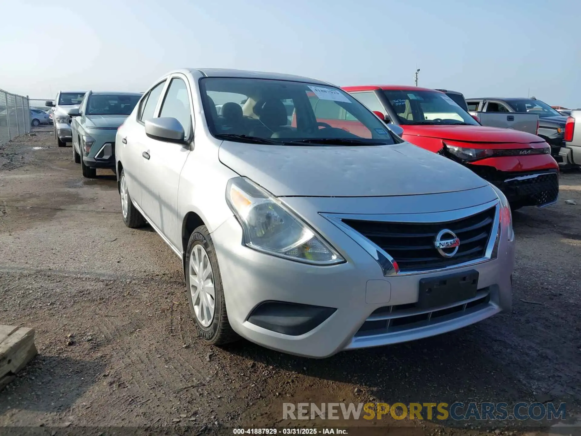 1 Photograph of a damaged car 3N1CN7APXKL818475 NISSAN VERSA 2019