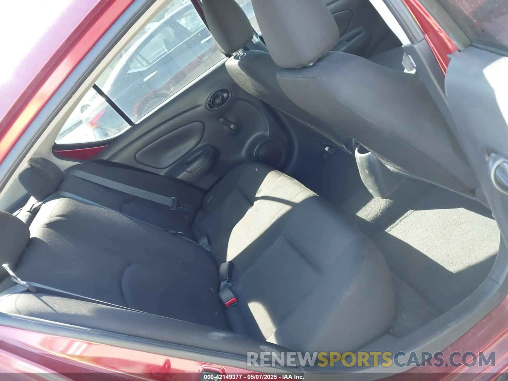 8 Photograph of a damaged car 3N1CN7APXKL820162 NISSAN VERSA 2019