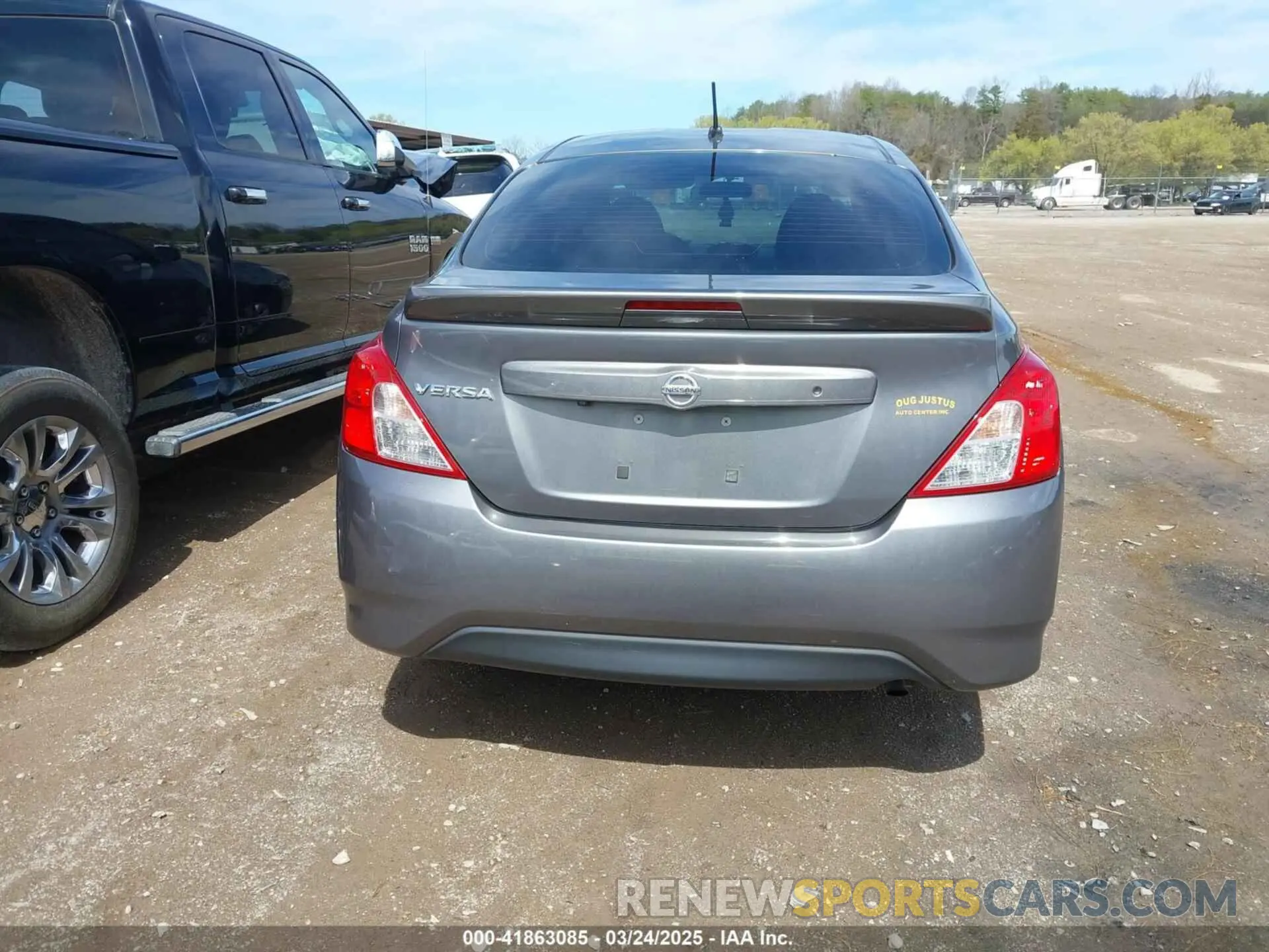 16 Photograph of a damaged car 3N1CN7APXKL827919 NISSAN VERSA 2019