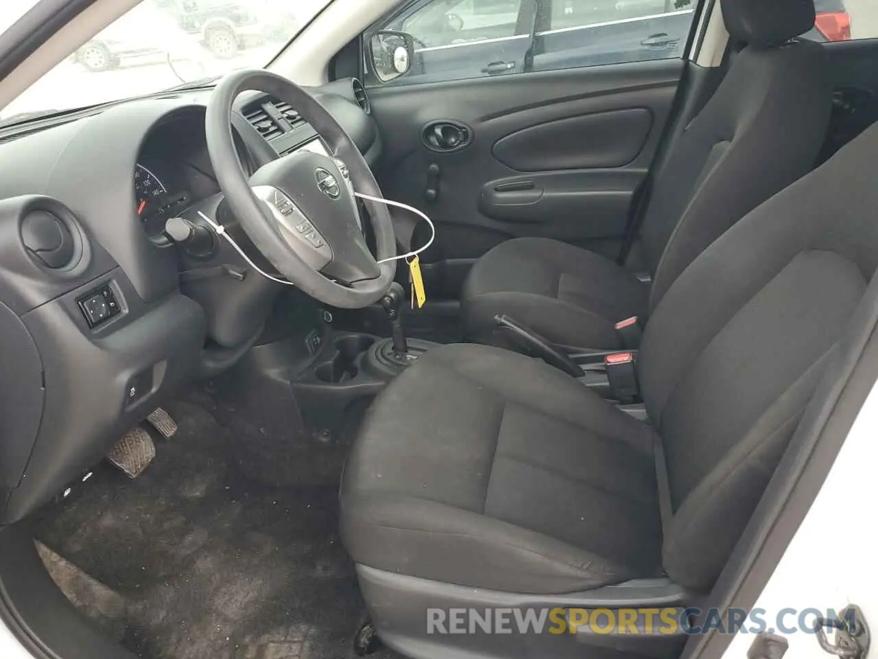 7 Photograph of a damaged car 3N1CN7APXKL828312 NISSAN VERSA 2019
