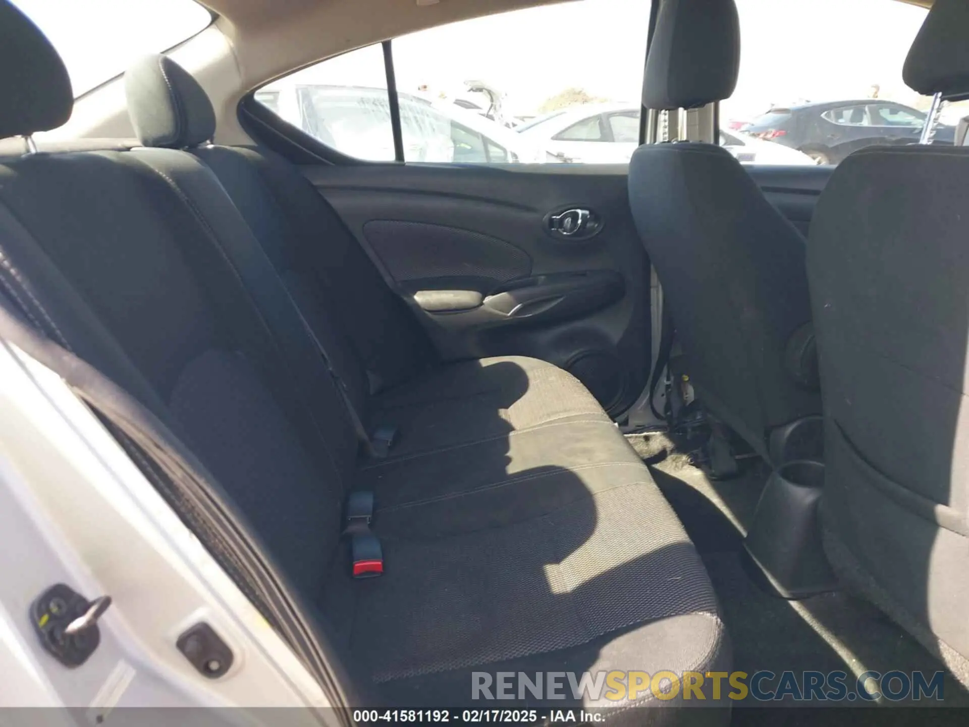 8 Photograph of a damaged car 3N1CN7APXKL844266 NISSAN VERSA 2019