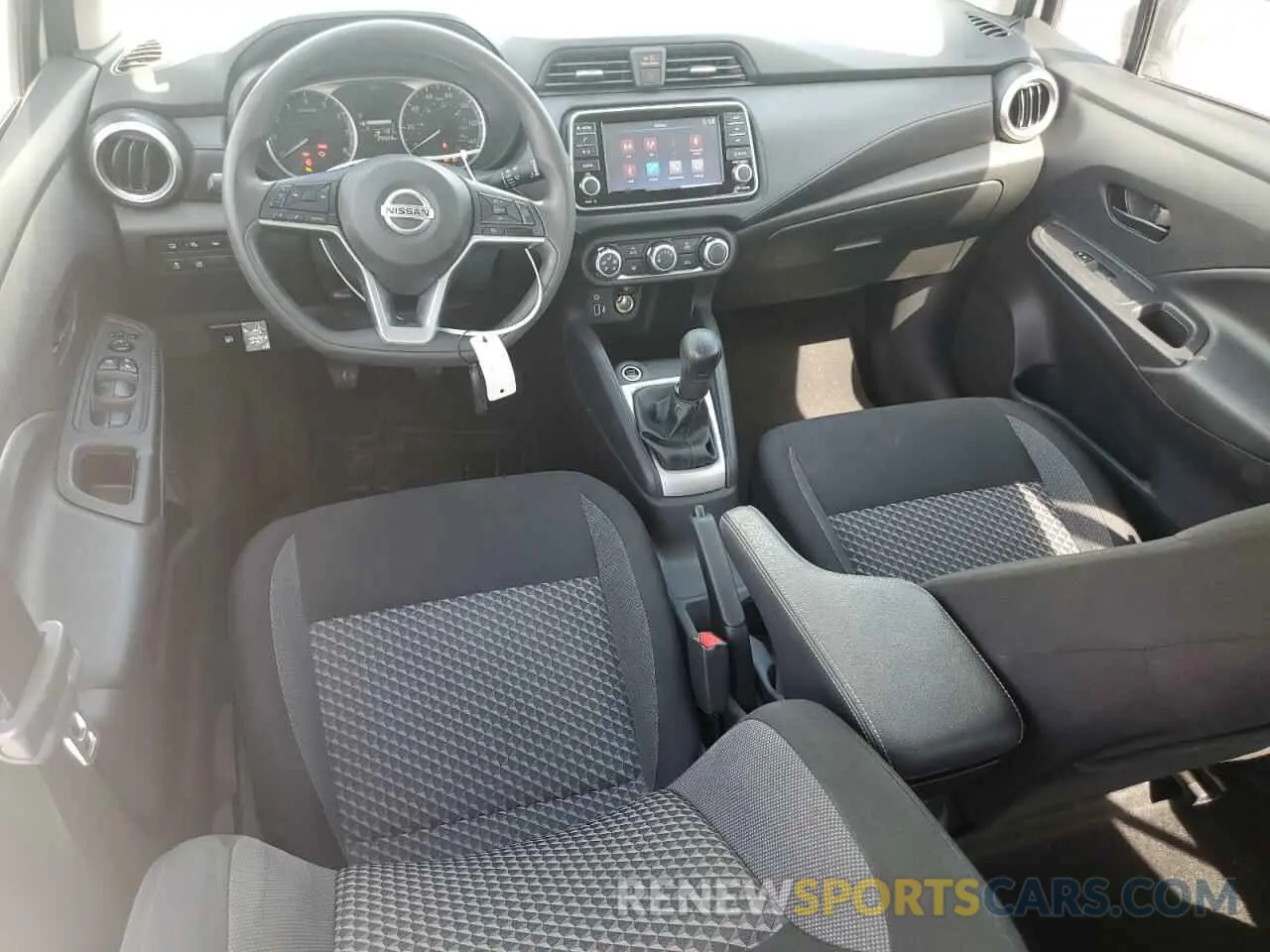 8 Photograph of a damaged car 3N1CN8BV2LL801870 NISSAN VERSA 2020