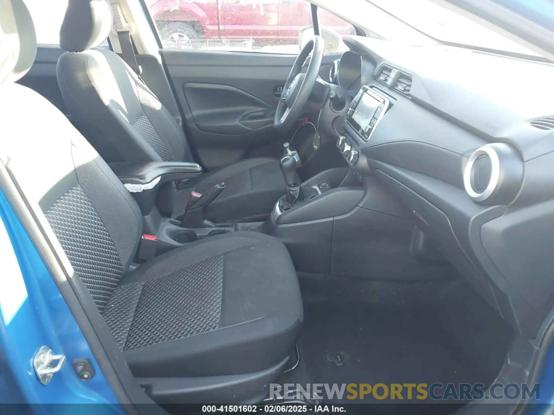 5 Photograph of a damaged car 3N1CN8BV4LL859401 NISSAN VERSA 2020