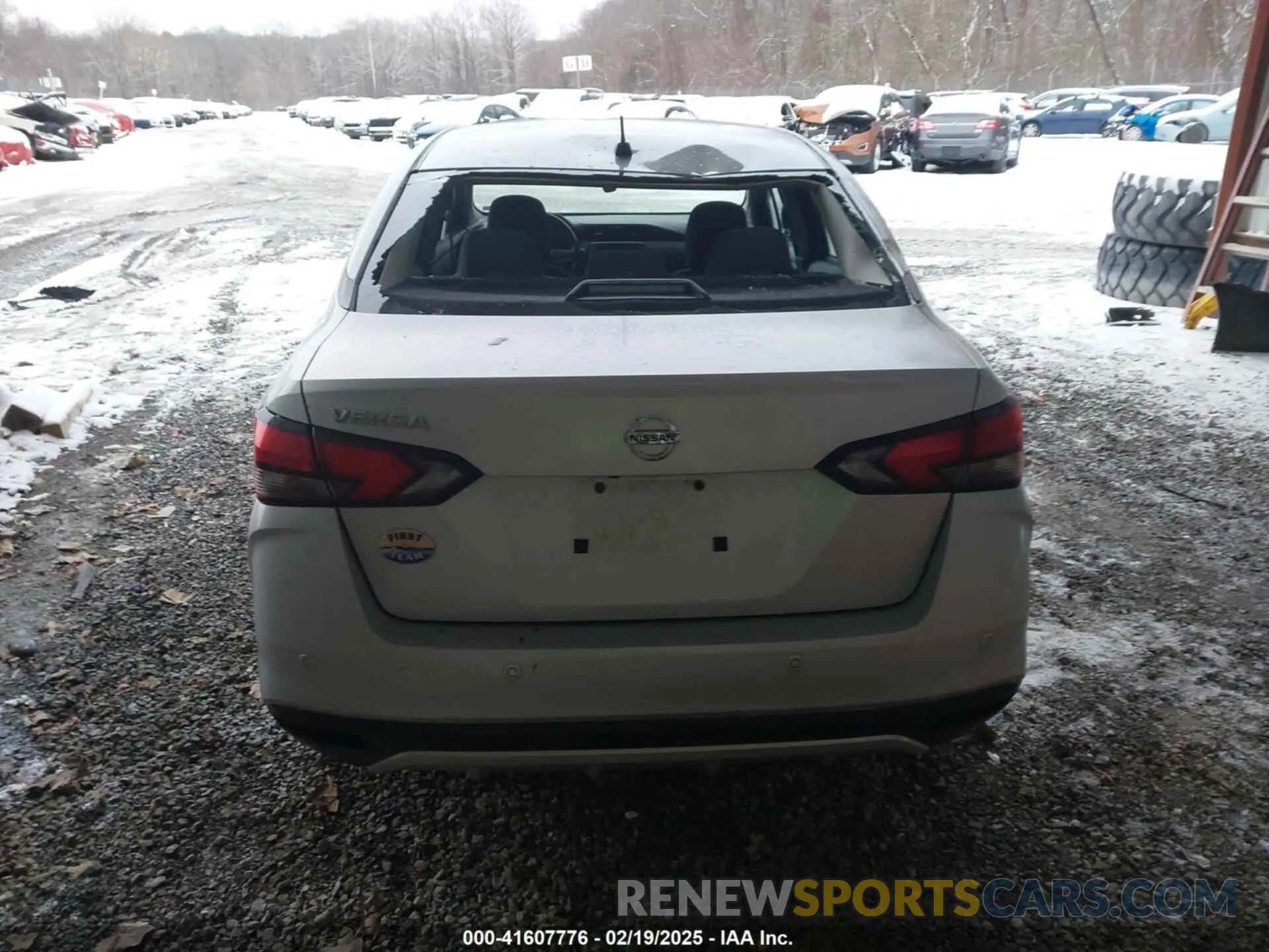 16 Photograph of a damaged car 3N1CN8BV4LL902909 NISSAN VERSA 2020