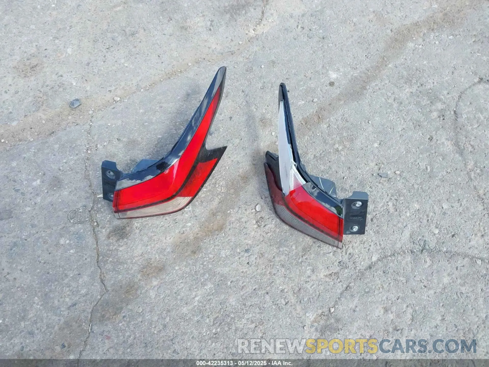 12 Photograph of a damaged car 3N1CN8BV7LL806238 NISSAN VERSA 2020