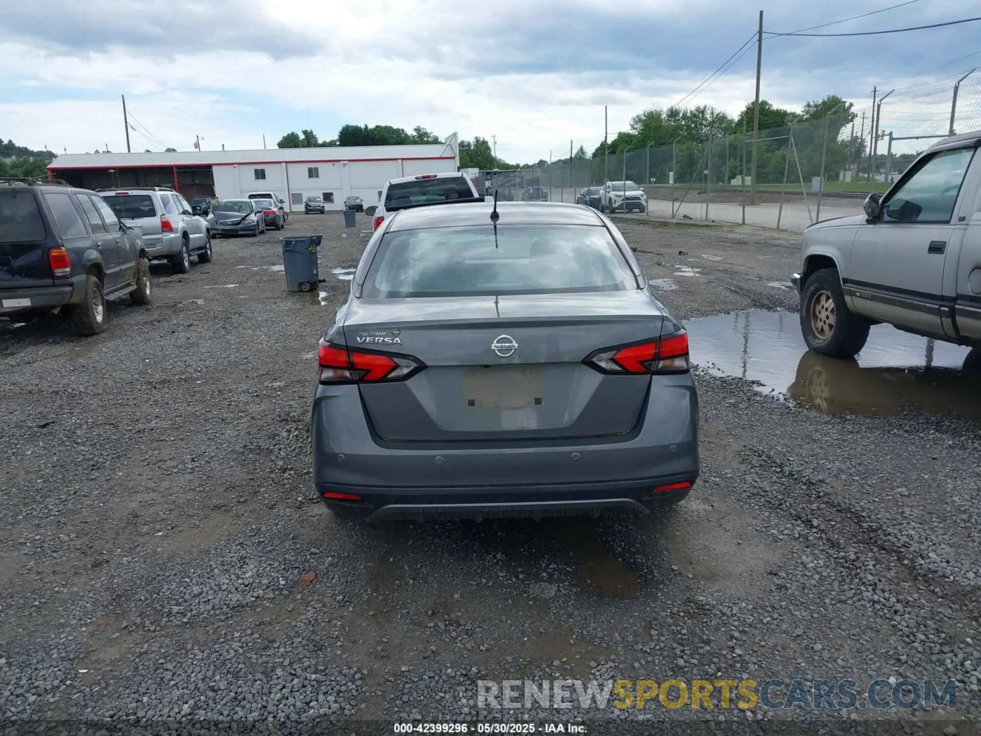 17 Photograph of a damaged car 3N1CN8BVXLL900775 NISSAN VERSA 2020