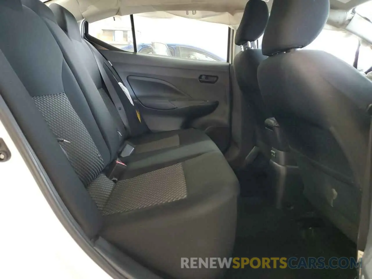 11 Photograph of a damaged car 3N1CN8DV0LL810239 NISSAN VERSA 2020