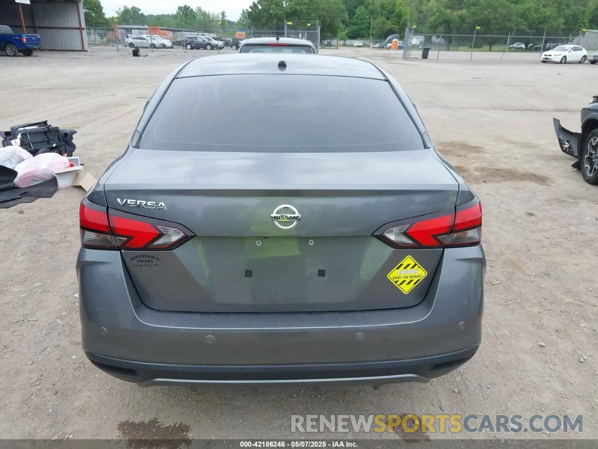 17 Photograph of a damaged car 3N1CN8DV0LL883241 NISSAN VERSA 2020