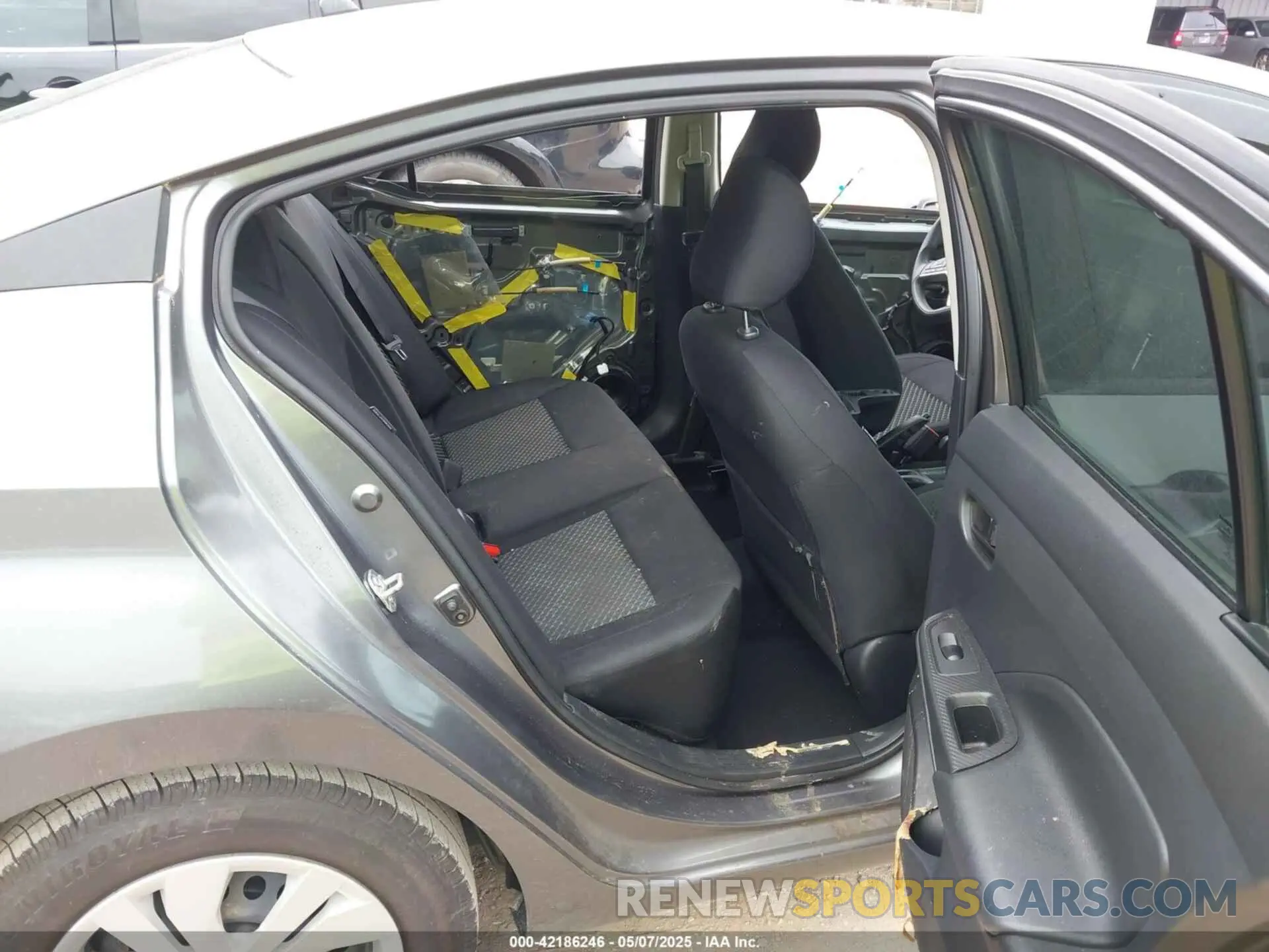 8 Photograph of a damaged car 3N1CN8DV0LL883241 NISSAN VERSA 2020