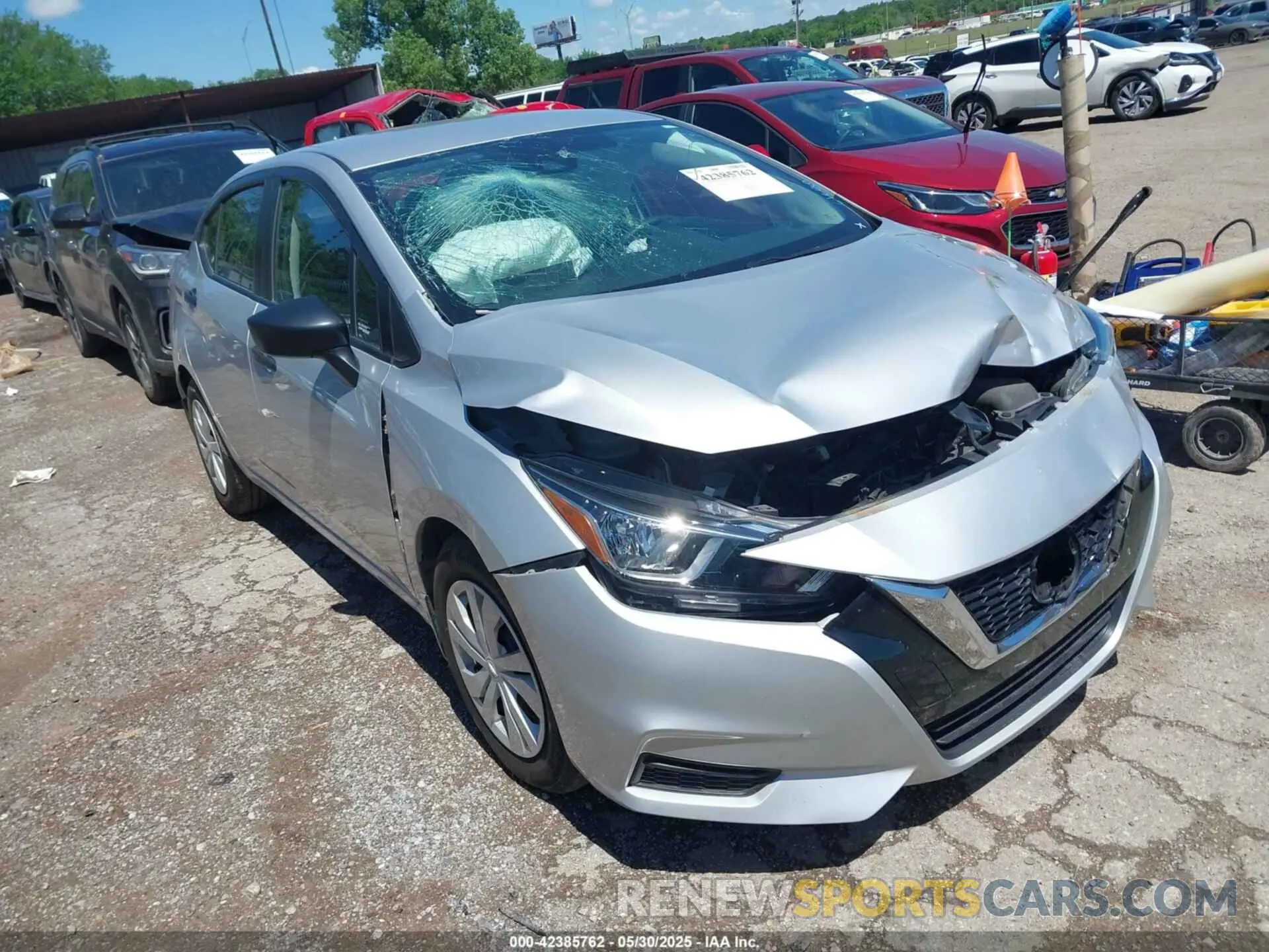 1 Photograph of a damaged car 3N1CN8DV0LL905027 NISSAN VERSA 2020