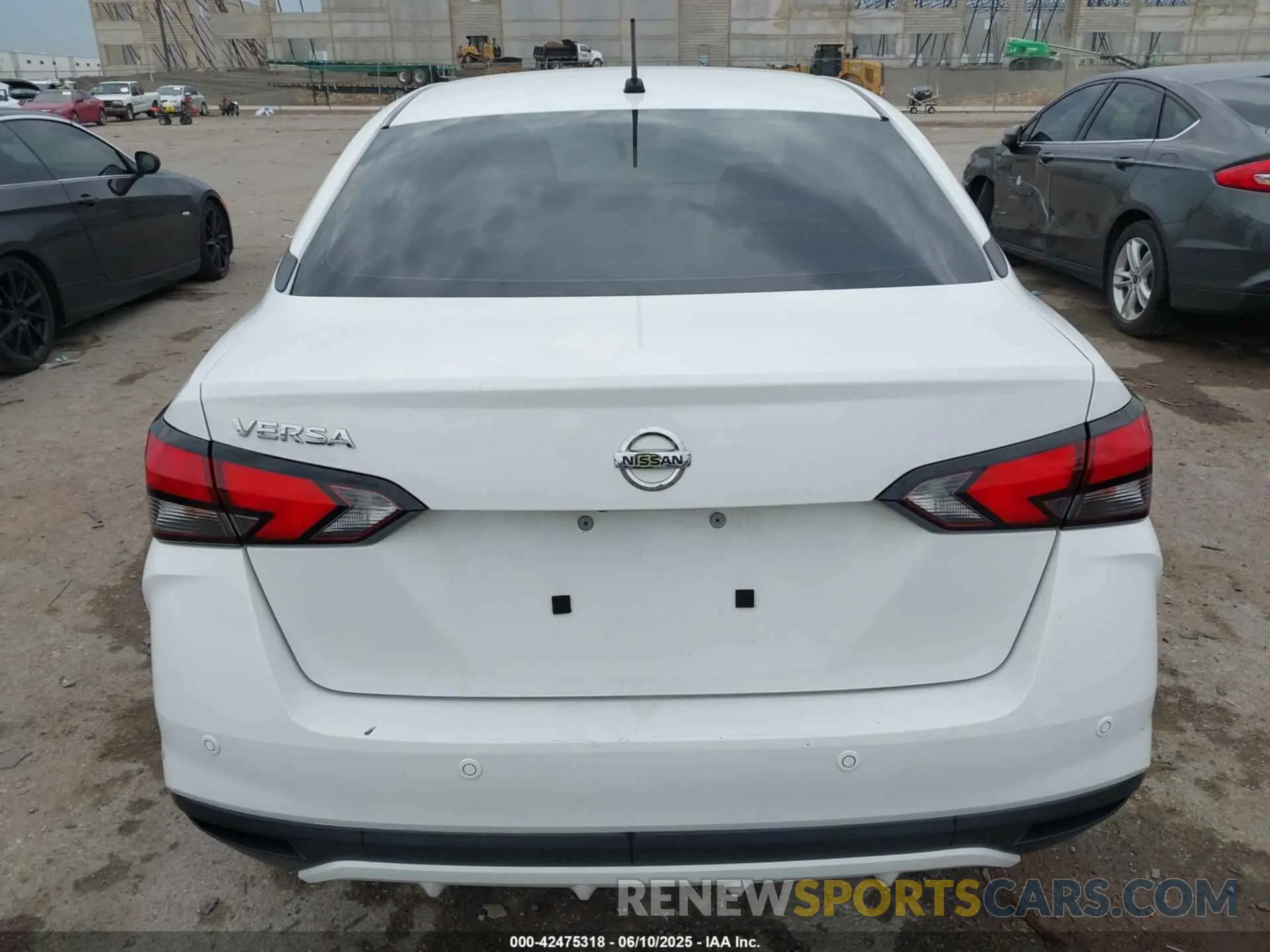 16 Photograph of a damaged car 3N1CN8DV0LL917338 NISSAN VERSA 2020