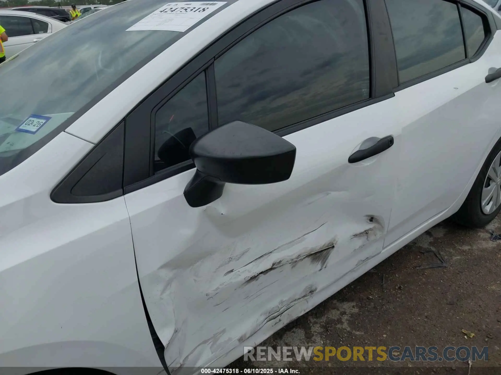 6 Photograph of a damaged car 3N1CN8DV0LL917338 NISSAN VERSA 2020