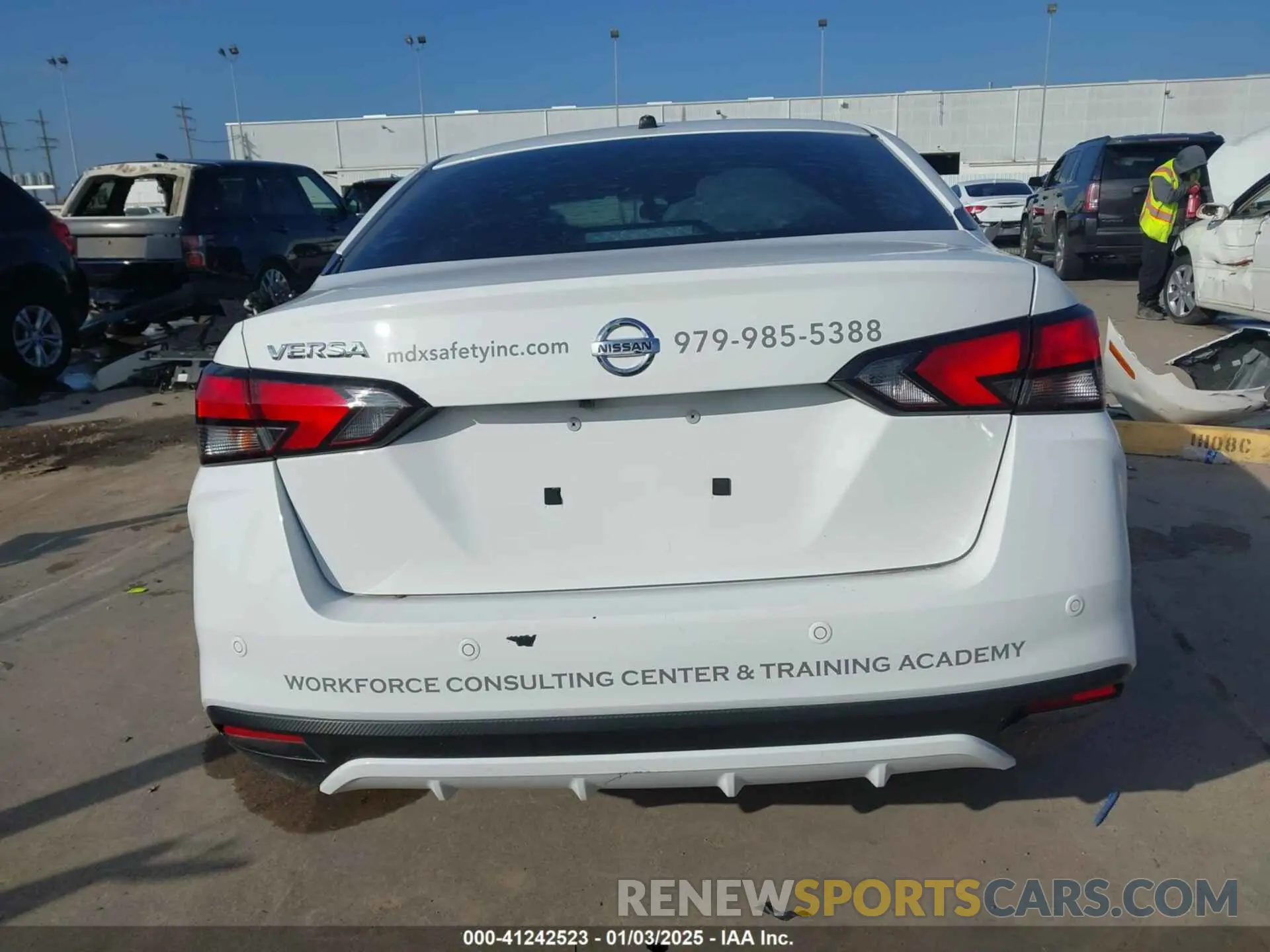 16 Photograph of a damaged car 3N1CN8DV1LL813781 NISSAN VERSA 2020