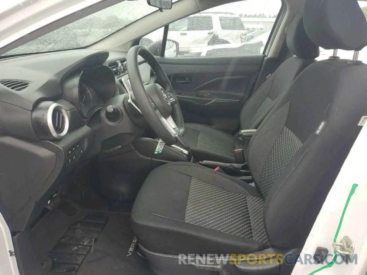 7 Photograph of a damaged car 3N1CN8DV1LL901911 NISSAN VERSA 2020