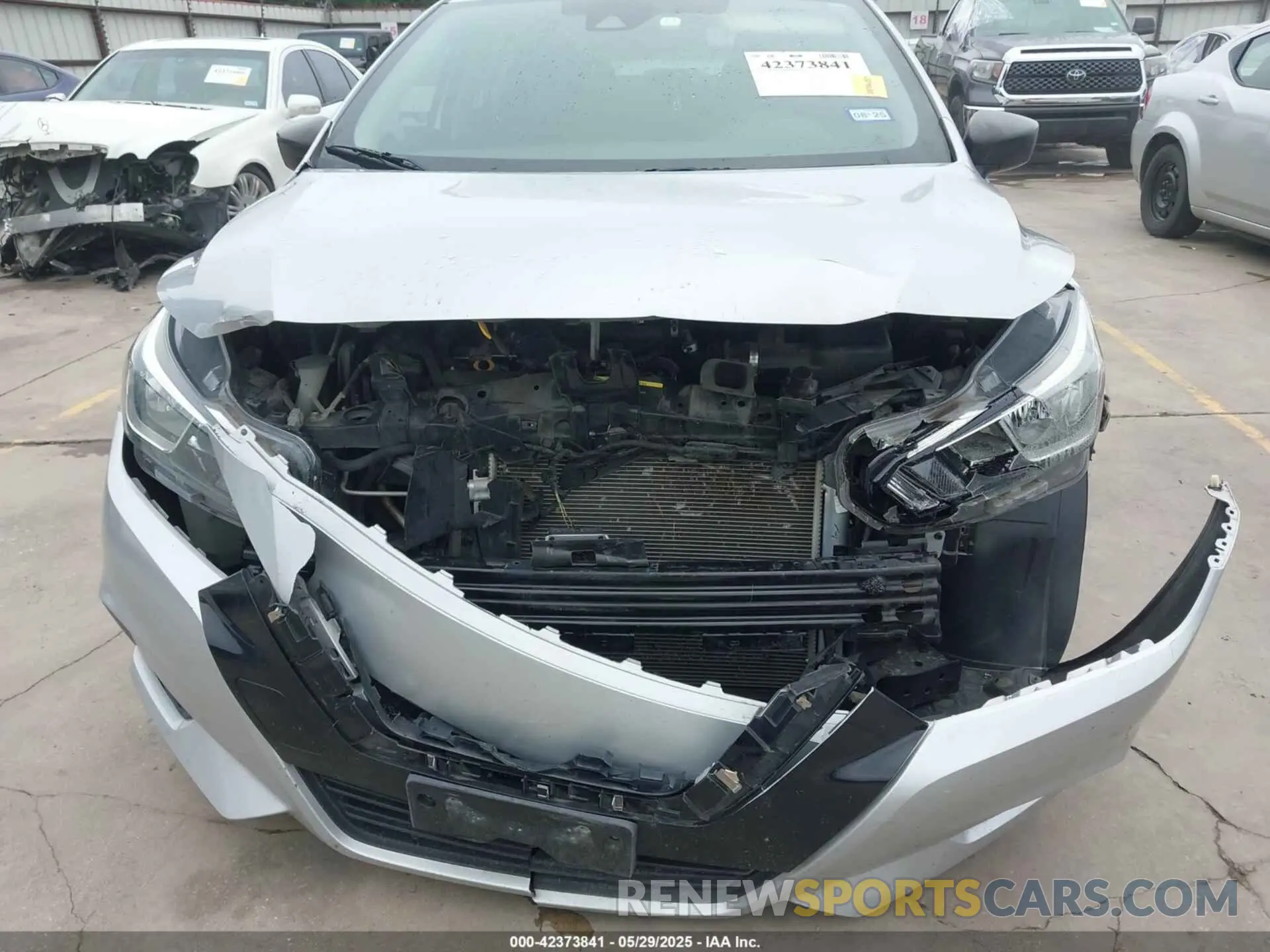6 Photograph of a damaged car 3N1CN8DV1LL917221 NISSAN VERSA 2020