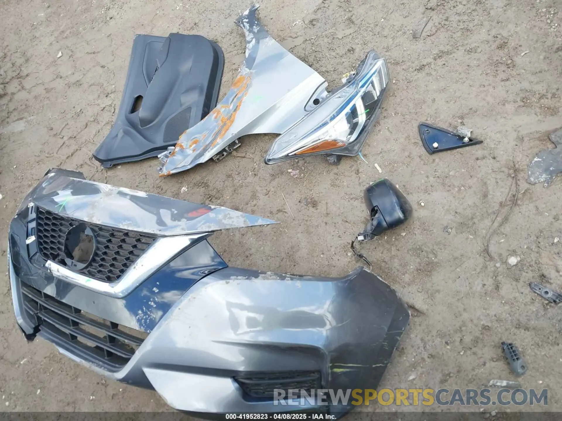 12 Photograph of a damaged car 3N1CN8DV2LL801168 NISSAN VERSA 2020