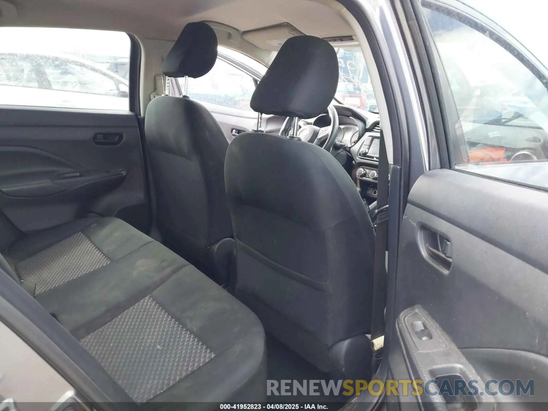 8 Photograph of a damaged car 3N1CN8DV2LL801168 NISSAN VERSA 2020