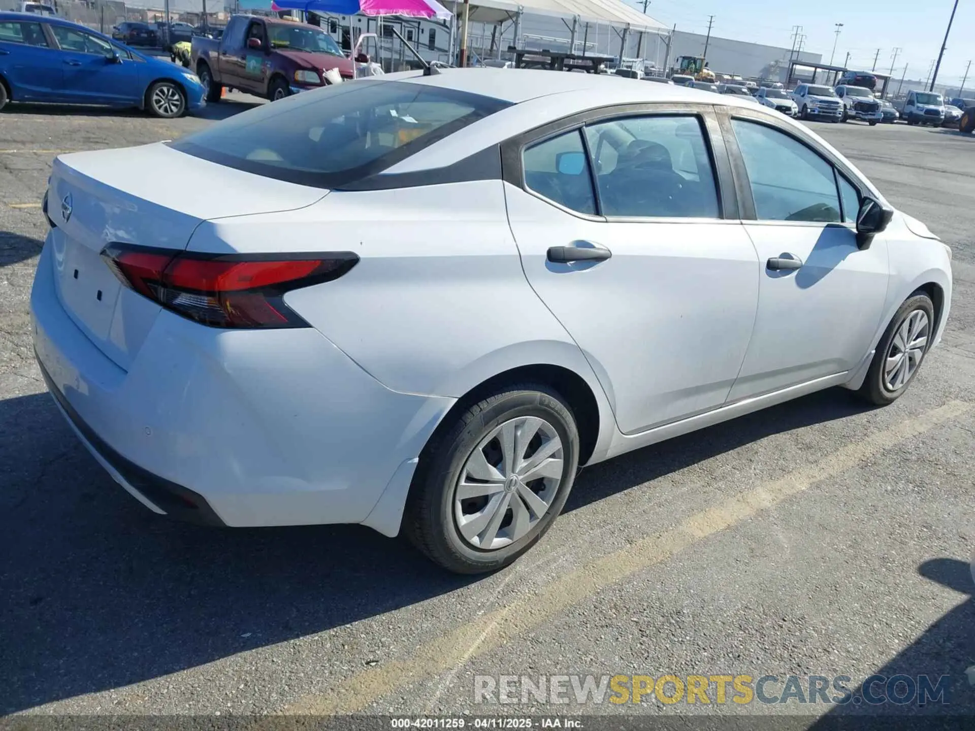 4 Photograph of a damaged car 3N1CN8DV2LL803602 NISSAN VERSA 2020