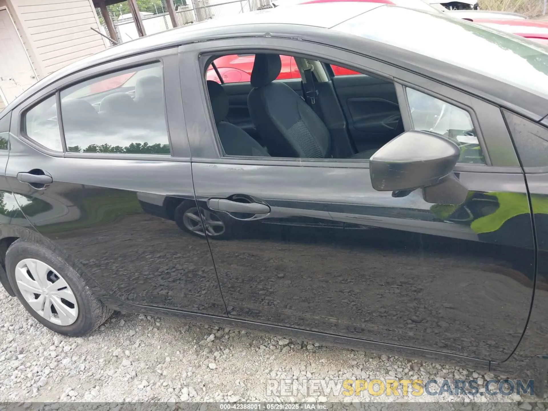 13 Photograph of a damaged car 3N1CN8DV2LL807469 NISSAN VERSA 2020