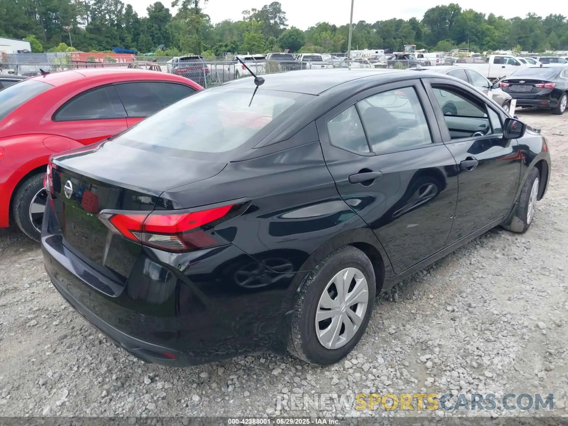 4 Photograph of a damaged car 3N1CN8DV2LL807469 NISSAN VERSA 2020
