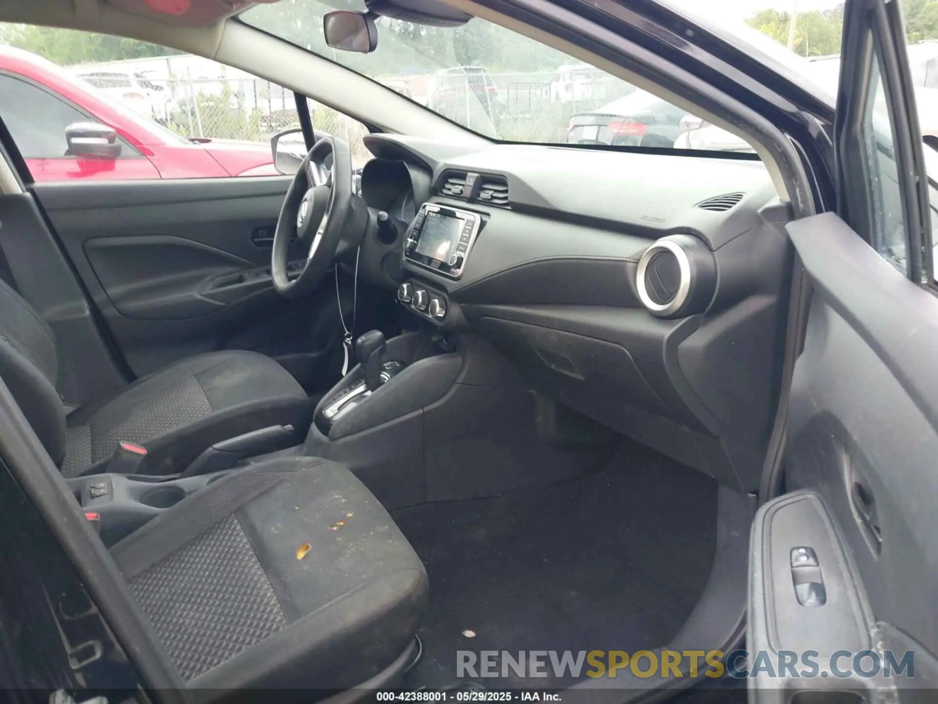 5 Photograph of a damaged car 3N1CN8DV2LL807469 NISSAN VERSA 2020