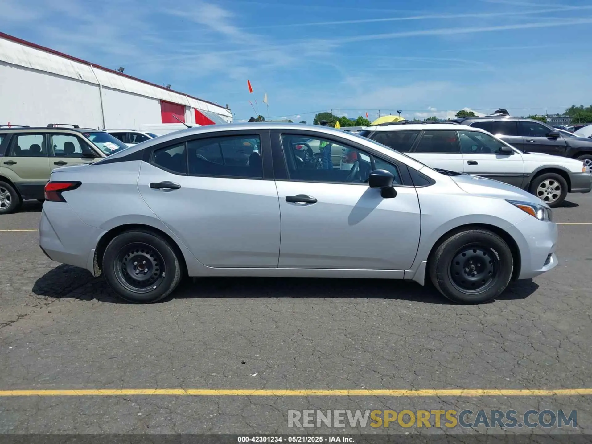 13 Photograph of a damaged car 3N1CN8DV2LL882592 NISSAN VERSA 2020