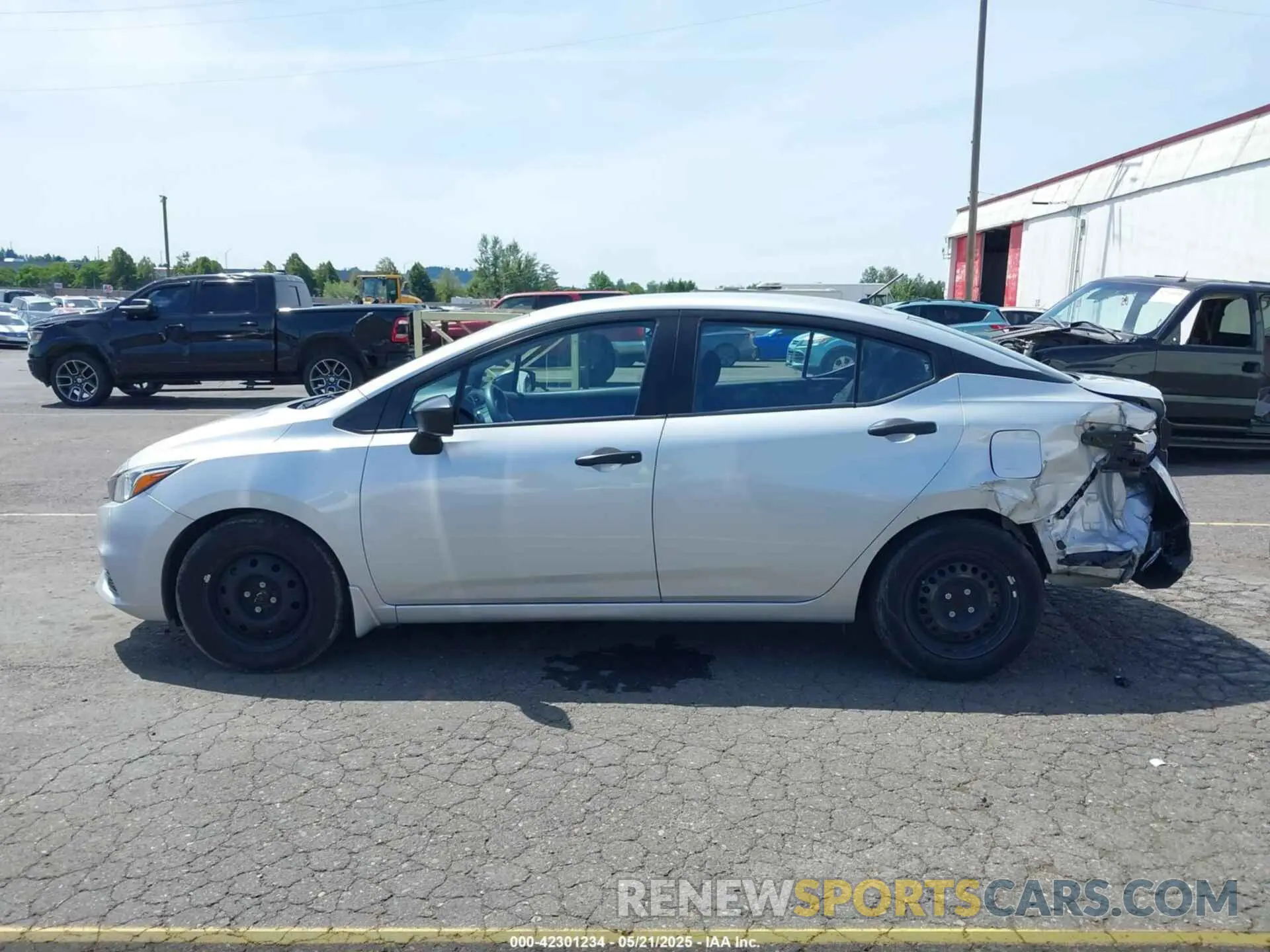 14 Photograph of a damaged car 3N1CN8DV2LL882592 NISSAN VERSA 2020