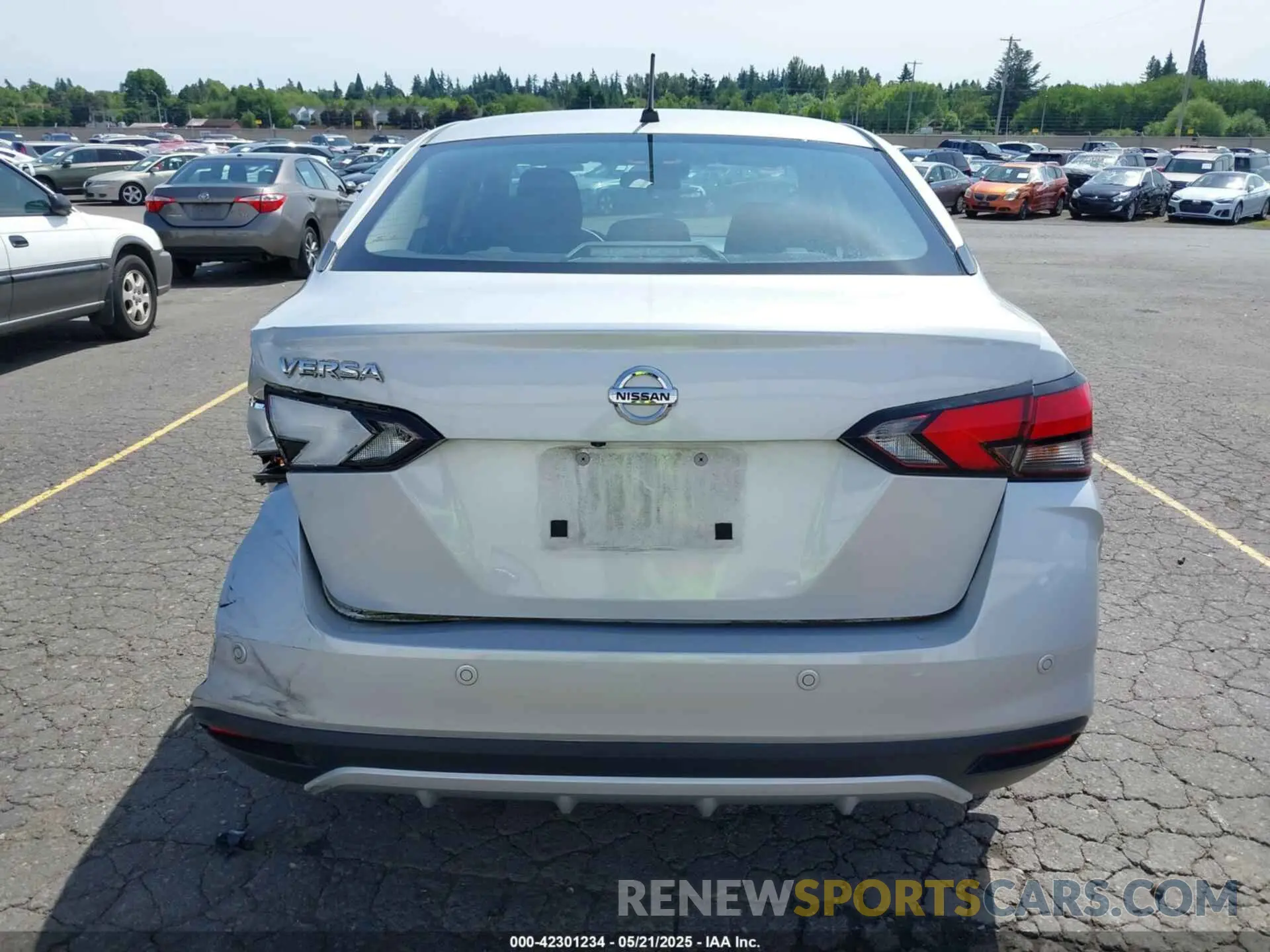 16 Photograph of a damaged car 3N1CN8DV2LL882592 NISSAN VERSA 2020
